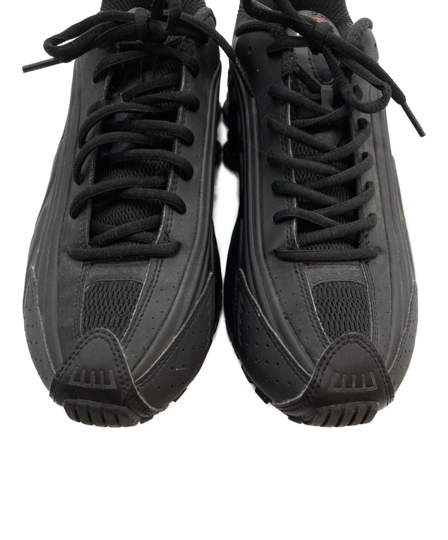 中古・古着通販】NIKE (ナイキ) SHOX R4 スニーカー ブラック×レッド 