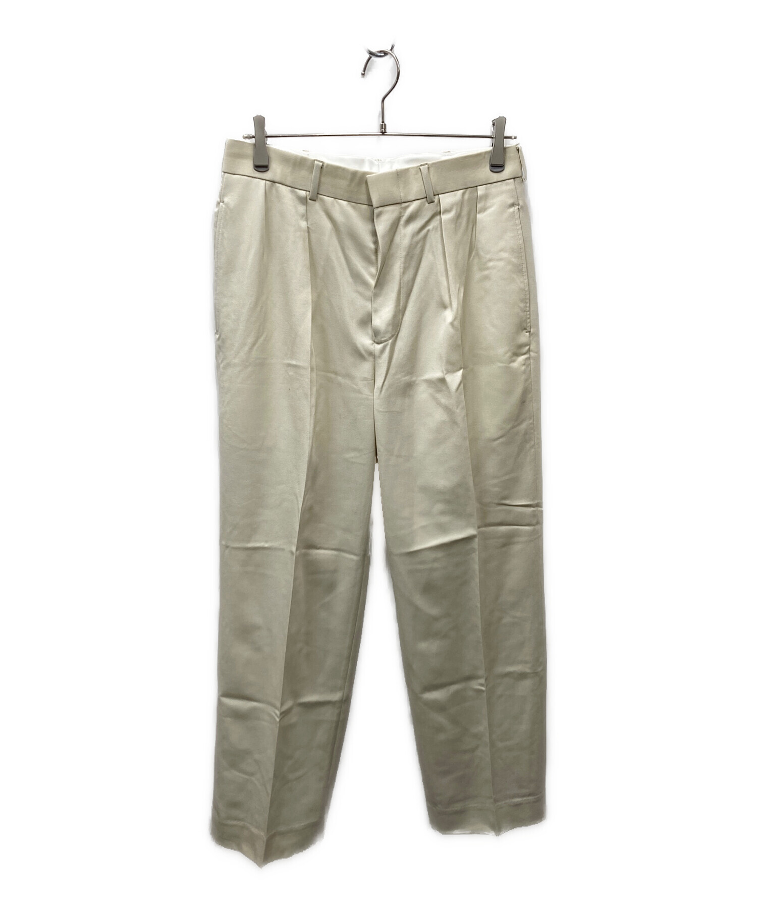 中古・古着通販】KAJA (カジャ) TWO TUCKS WIDE TROUSERS ベージュ