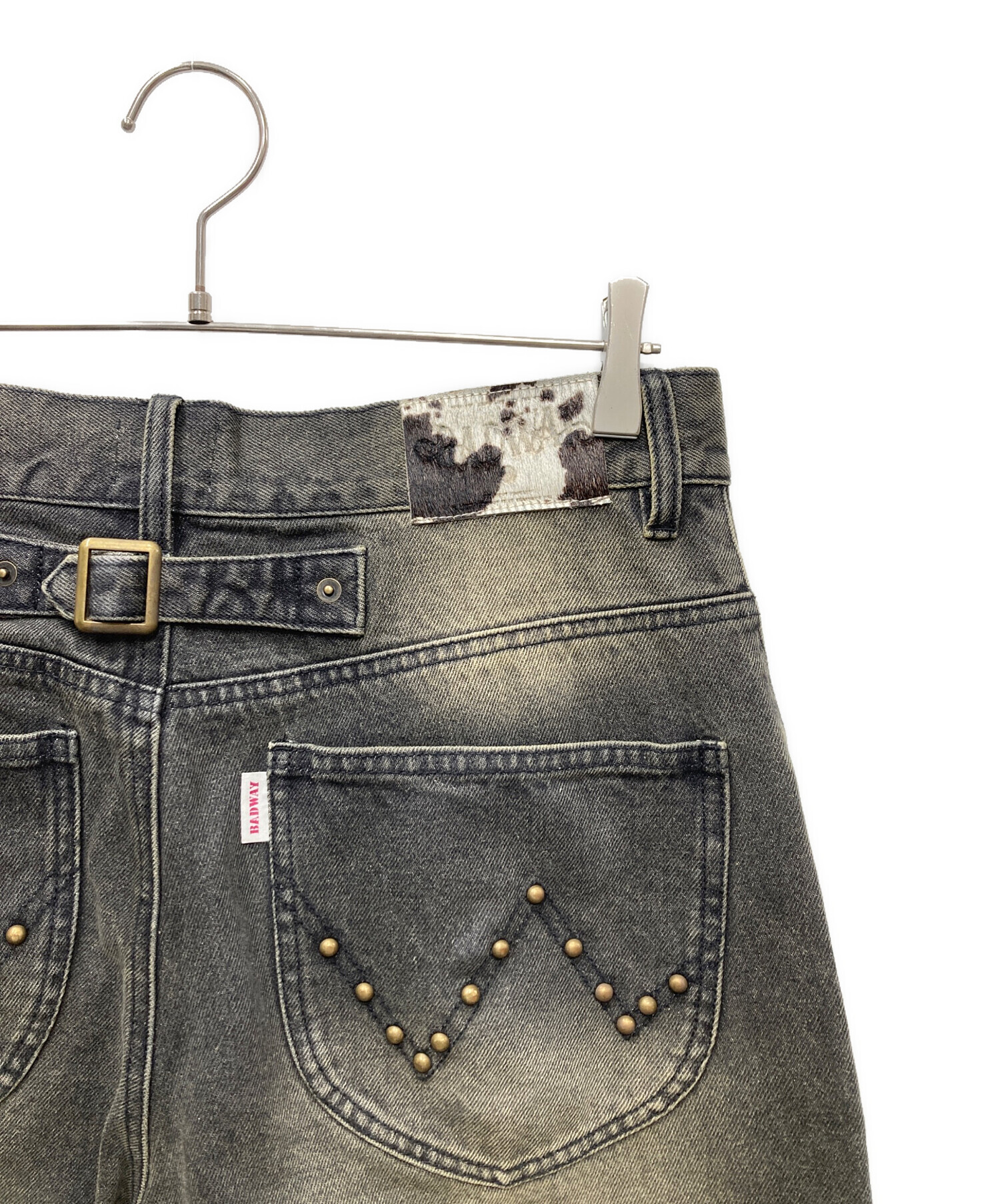 パンツ BADWAY 中古・古着通販】BADWAY (バッドウェイ) Grunge studs wide denim