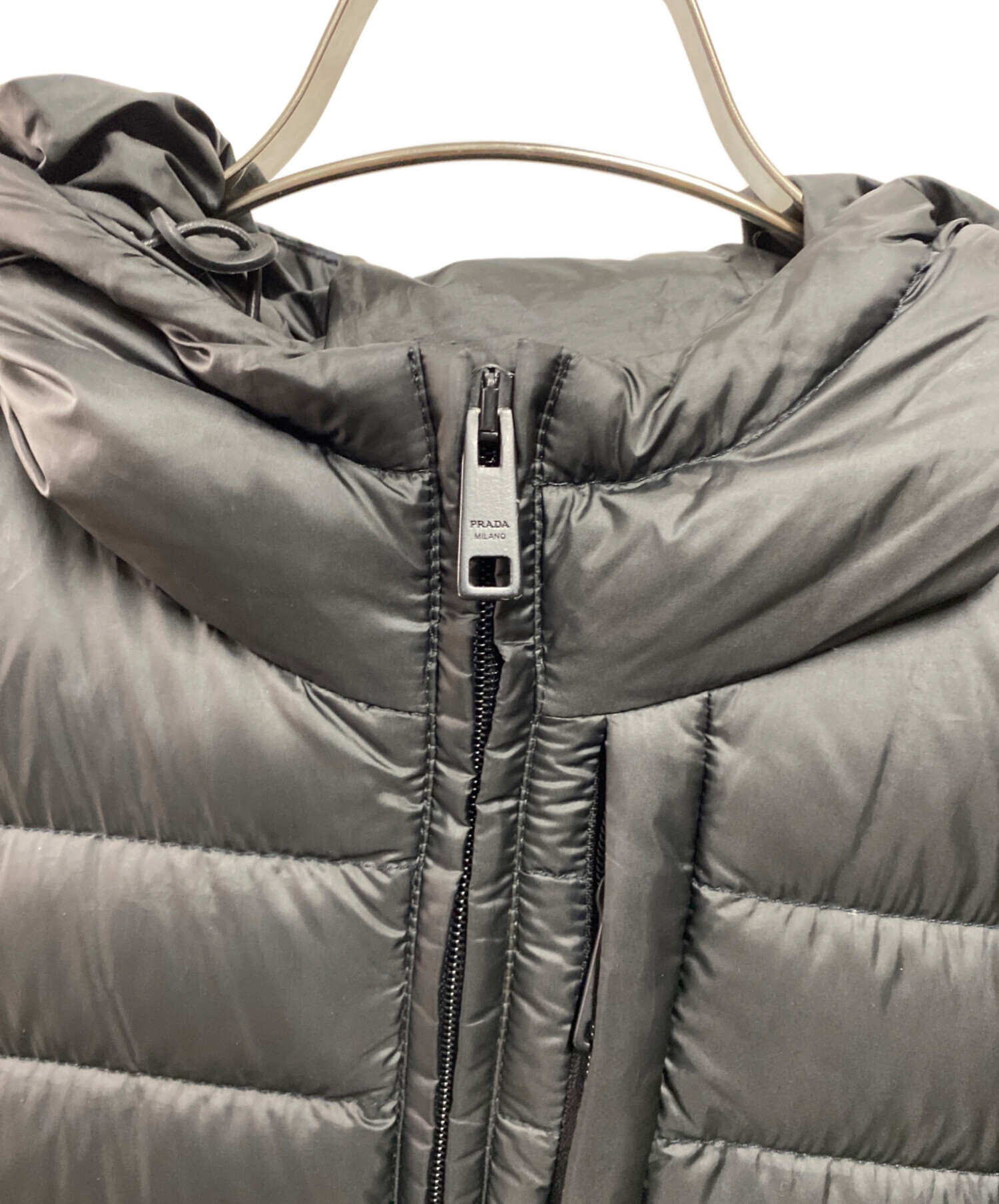 本物　プラダ　ダウン　メンズ　トライアングル　54 プラダ トライアングルロゴ 20年 ナイロン ダウンジャケット 54 メンズ