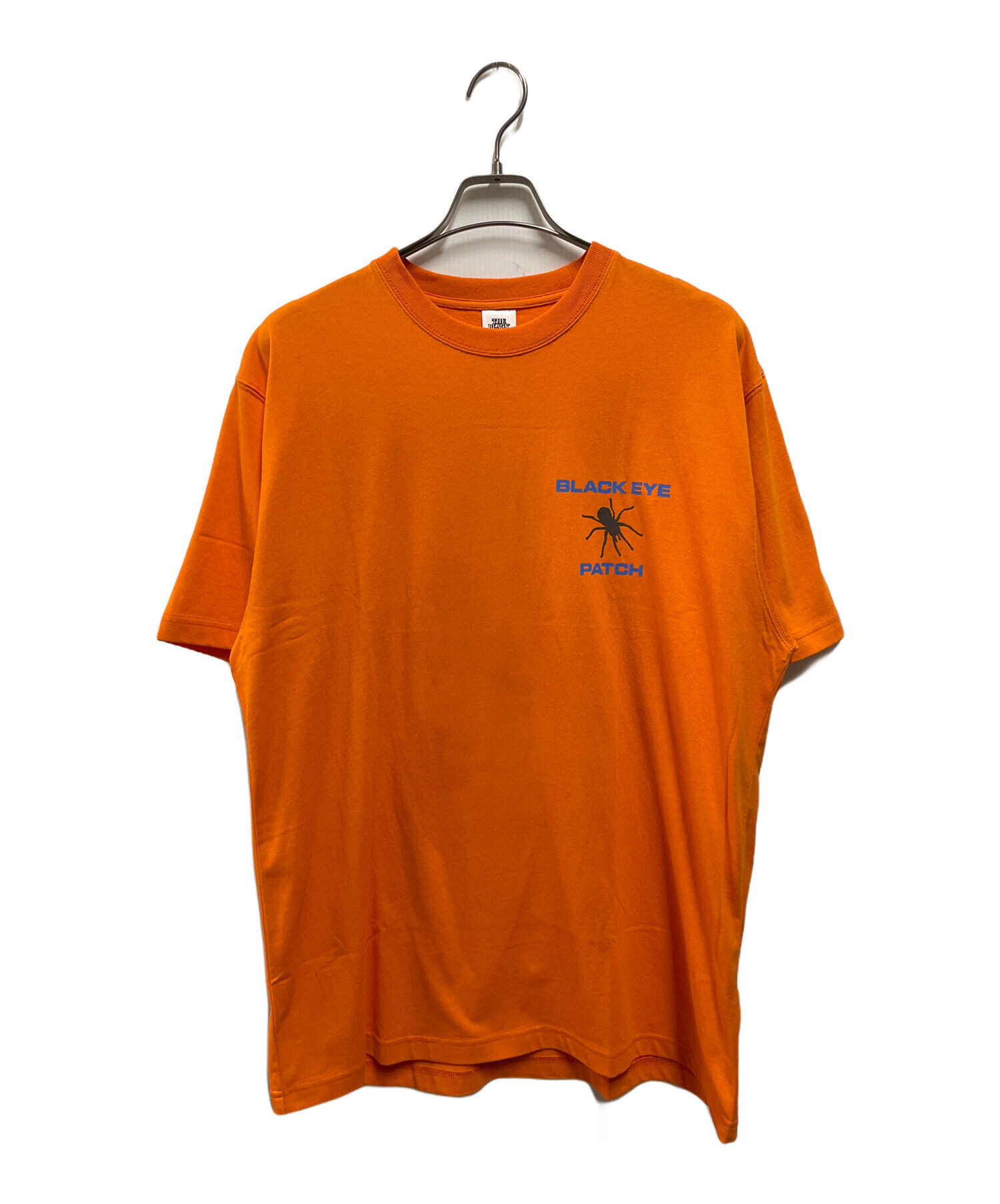 BLACK EYE PATCH / LABEL TEE / オレンジ 中古・古着通販】THE BLACK EYE PATCH (ブラックアイパッチ) Tシャツ