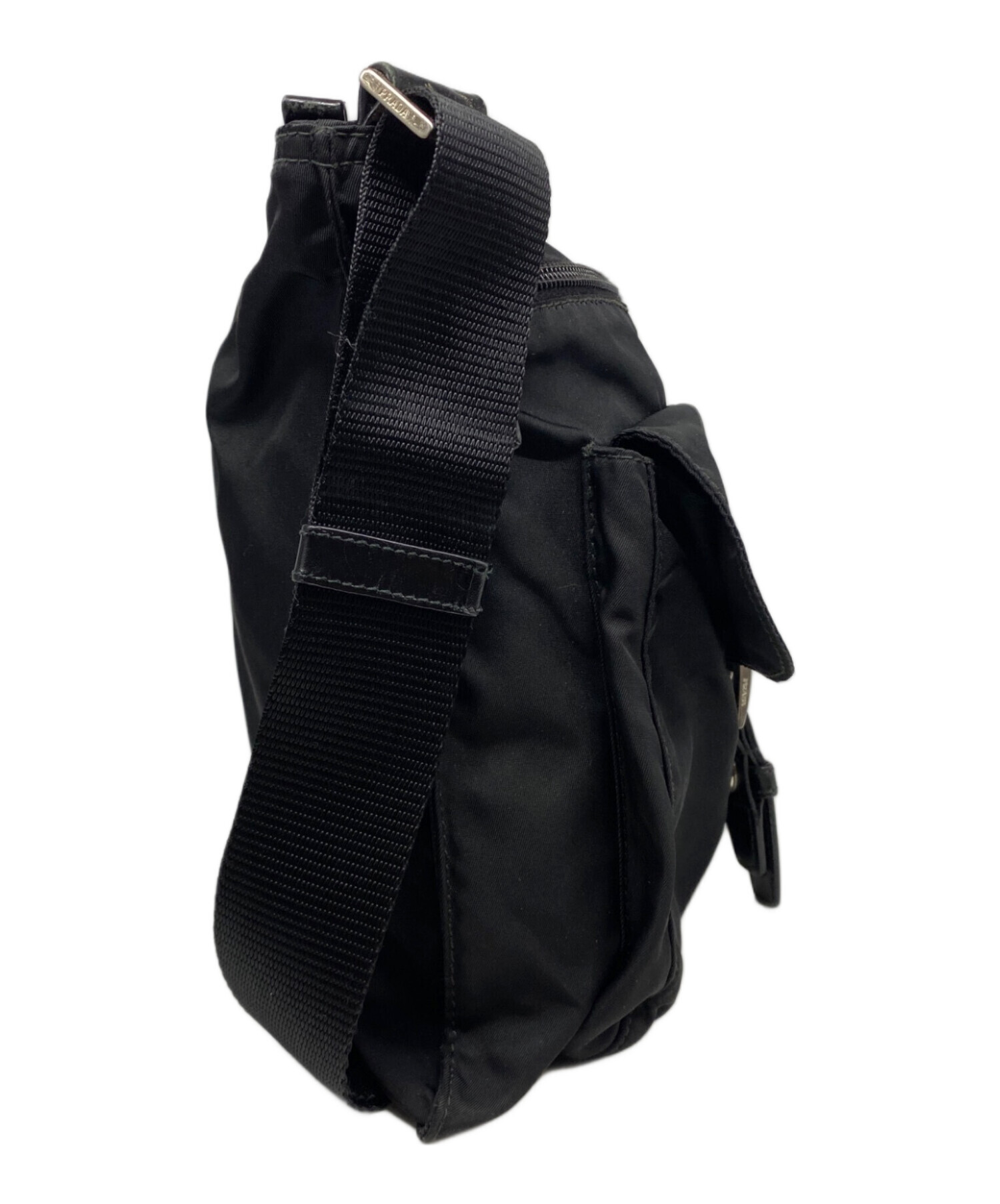 PRADA 黒 ナイロン ショルダーバッグ 中古・古着通販】PRADA (プラダ) ナイロンショルダーバッグ ブラック