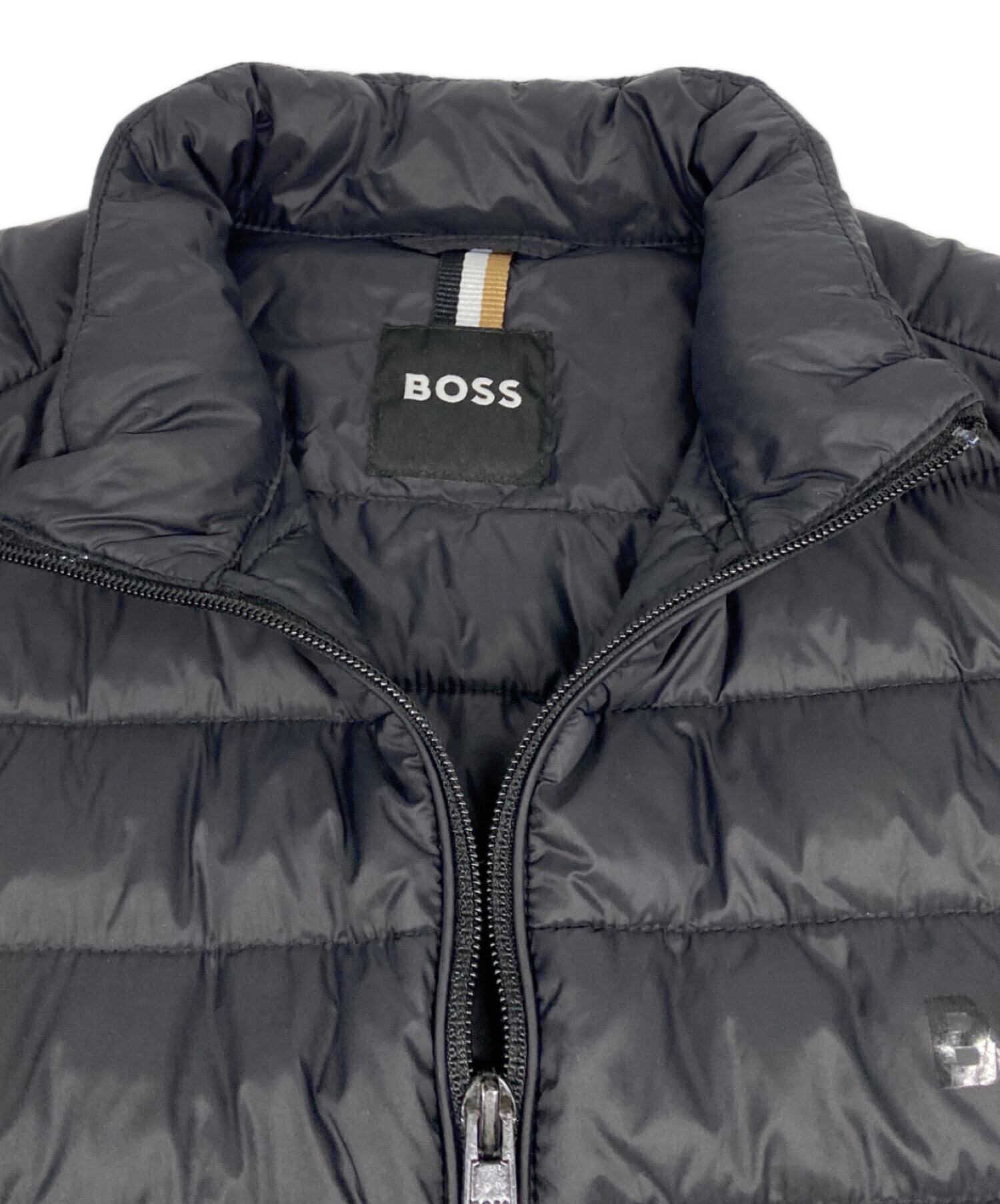 【未使用級】HUGO BOSS 中綿ジャケット 中古・古着通販】BOSS (ボス) 中綿ジャケット ブラック サイズ:50