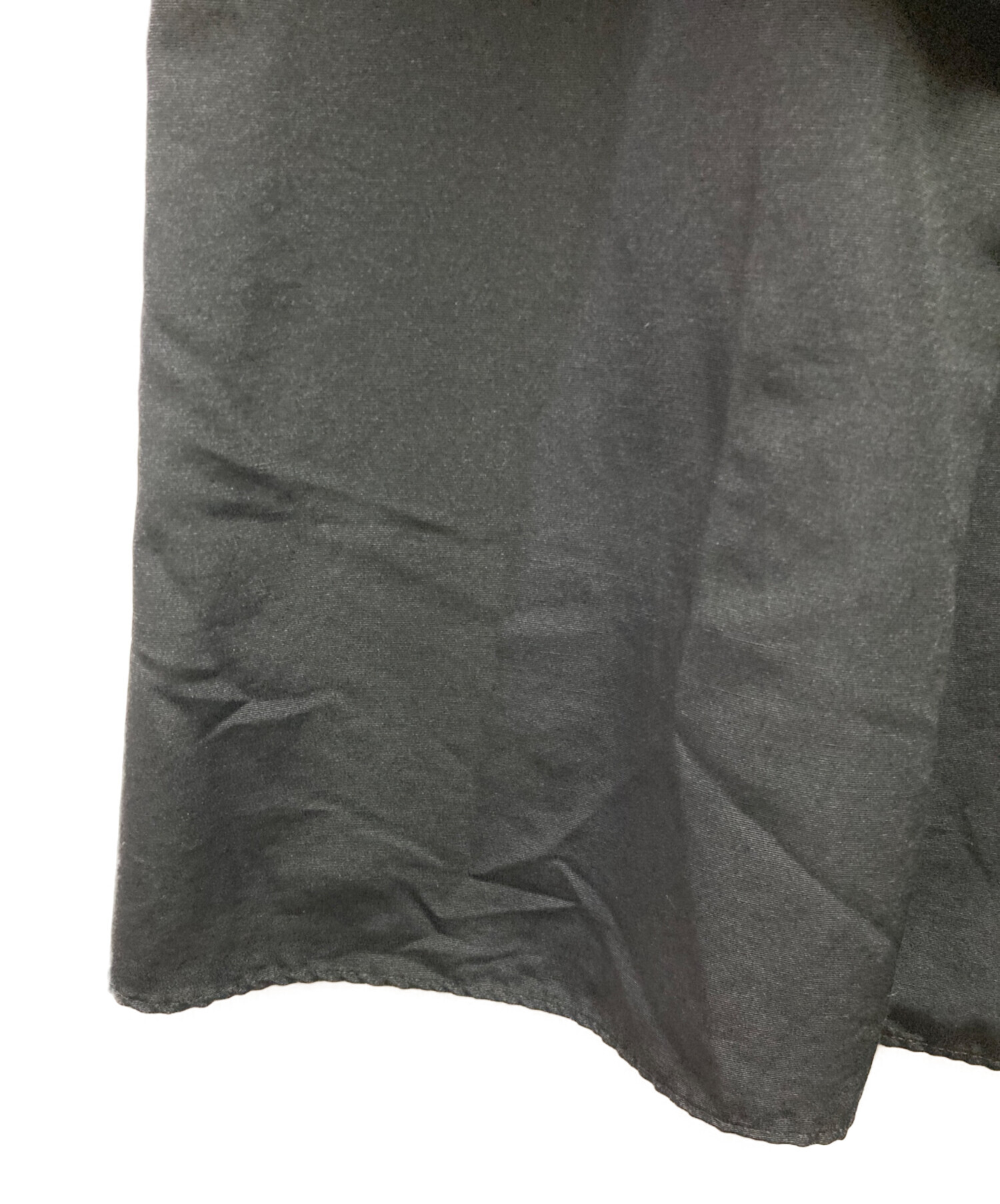 中古・古着通販】Heve (ヘイヴ) ラッフルグログラントップス ブラック