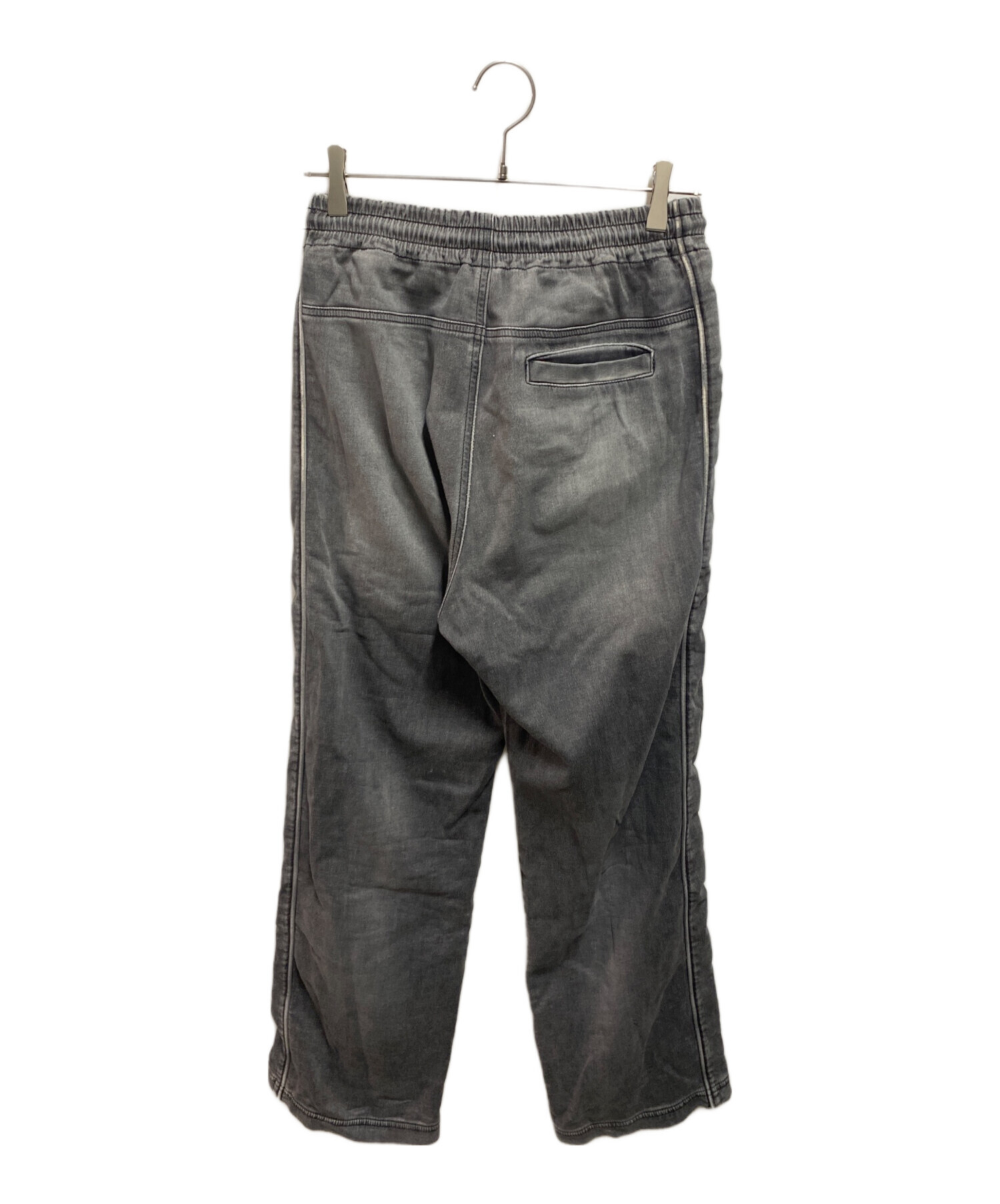 送料込みディーゼル D-MARTIANS TRACK ヴィンテージ加工　M 中古・古着通販】DIESEL (ディーゼル) D-MARTIANS TRACK Sweat Jeans