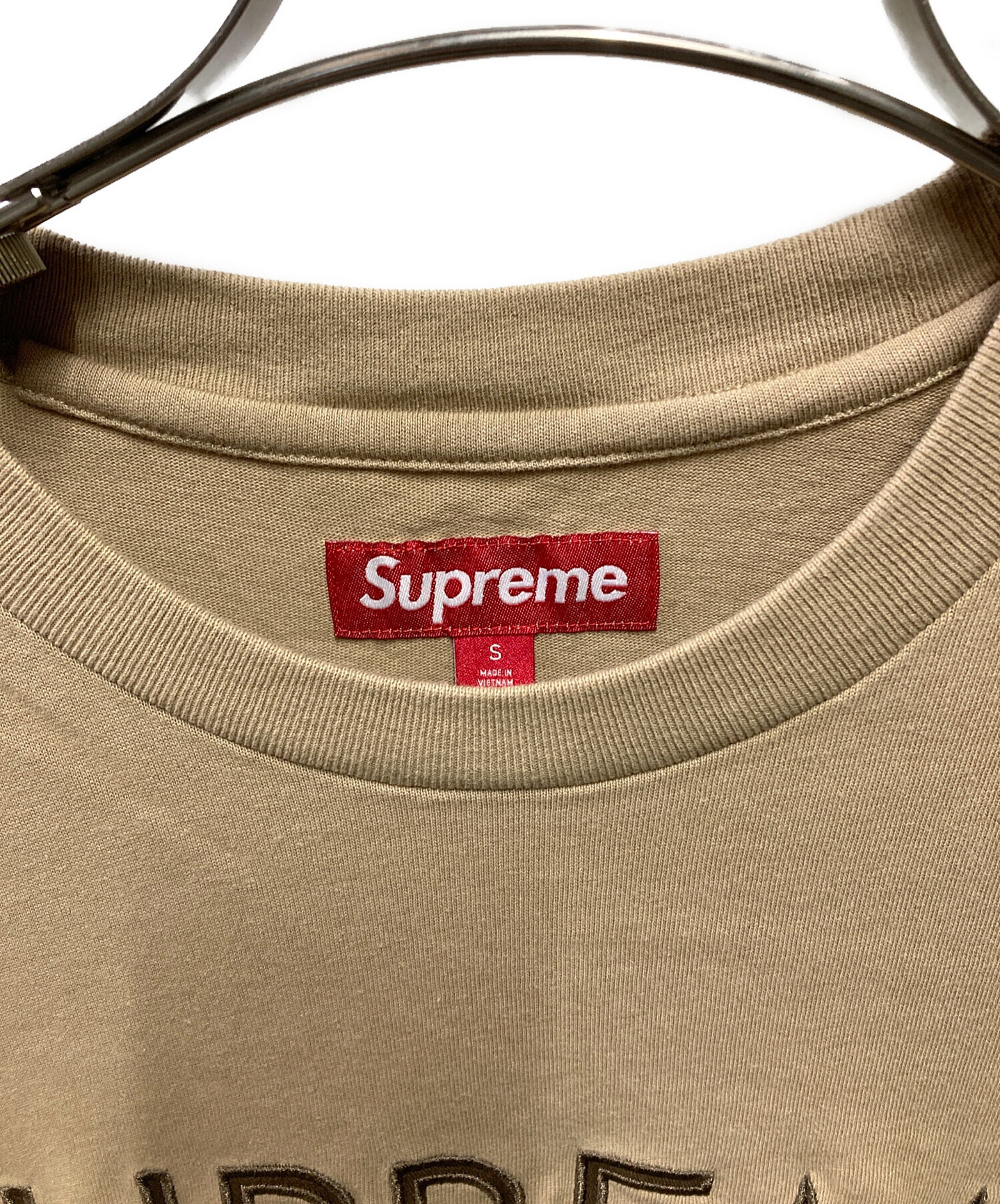 中古・古着通販】SUPREME (シュプリーム) Capital S/S Top ベージュ 