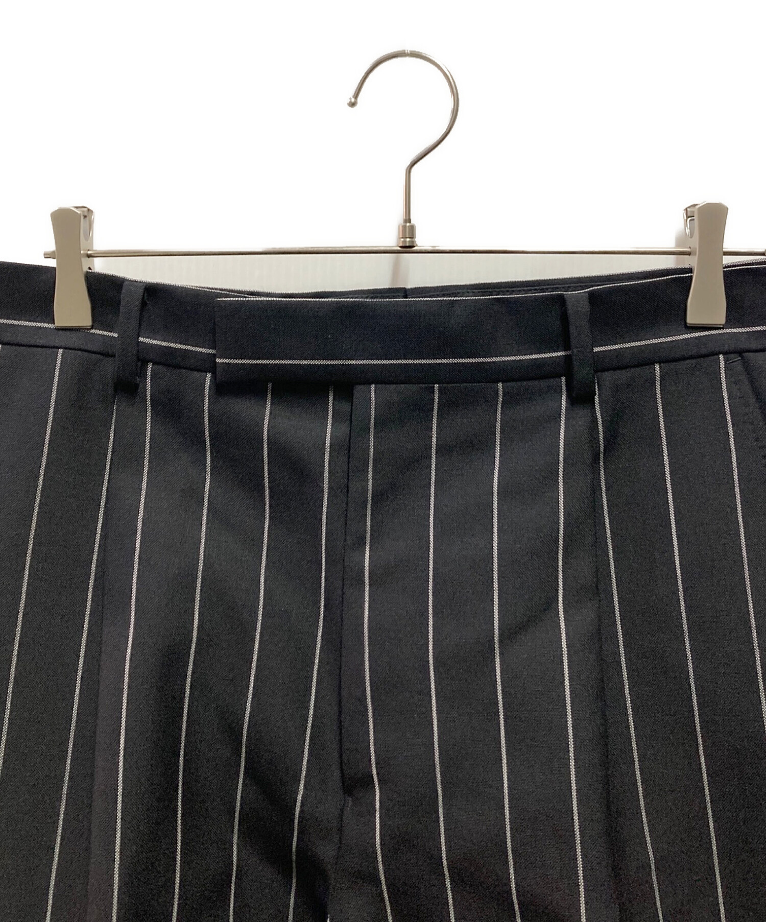 GLITTER STRIPED PLEATED TROUSERS ブラック 【公式通販】