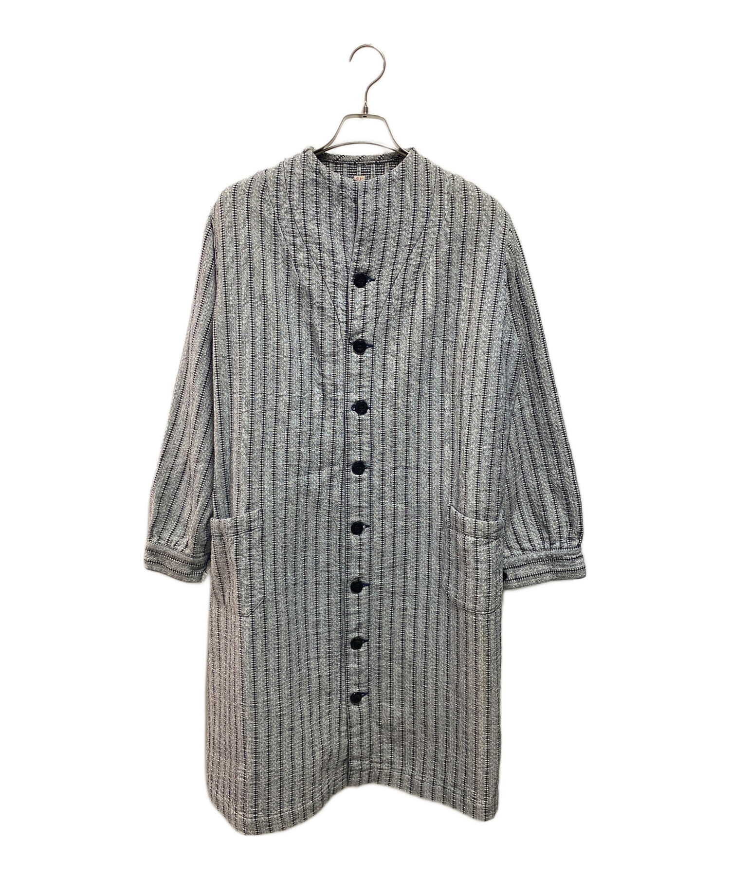 中古・古着通販】OUTIL (ウティ) ノーカラーコート グレー サイズ:1 中古・古着通販】OUTIL (ウティ) ノーカラーコート グレー サイズ:1