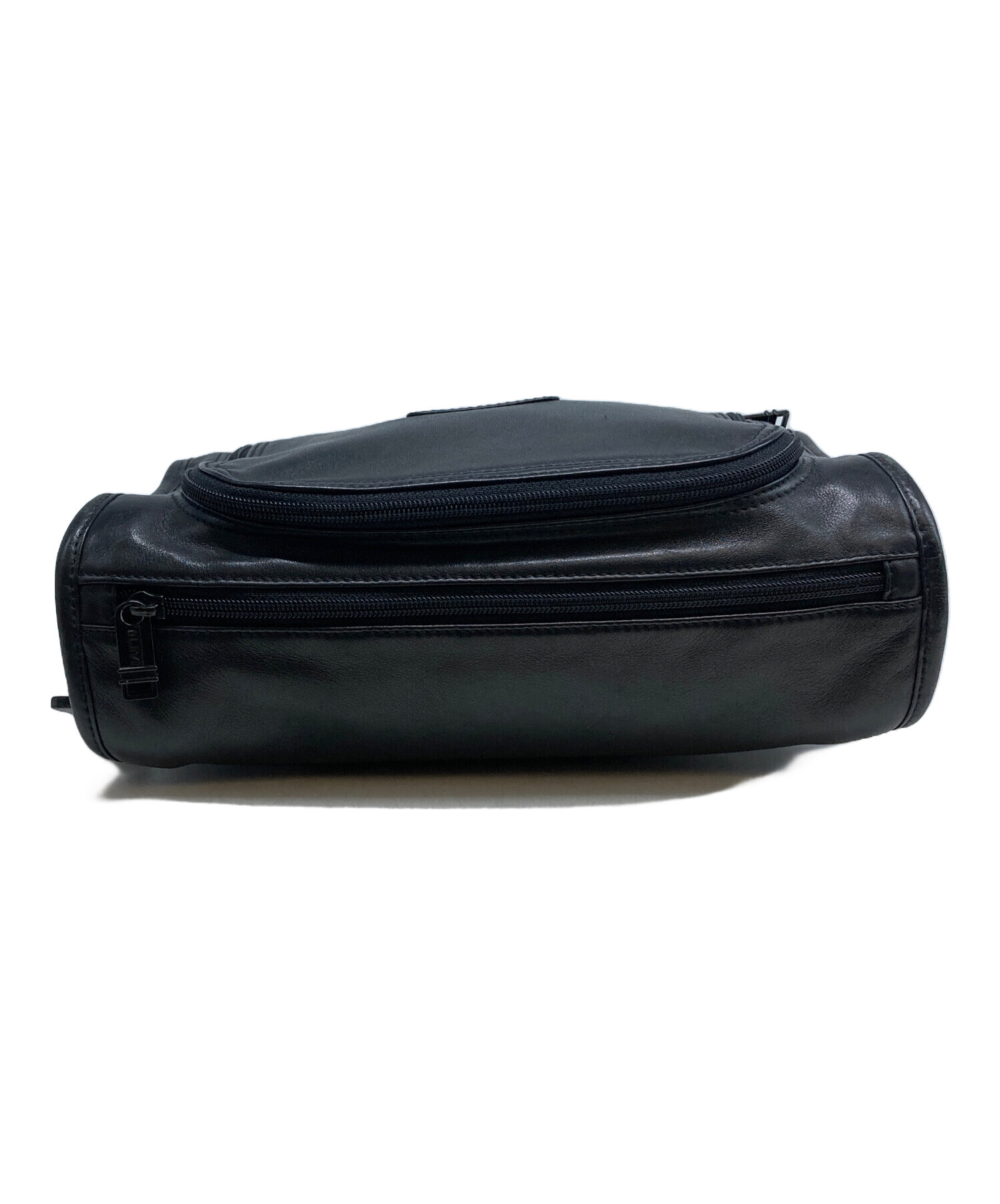 中古・古着通販】TUMI (トゥミ) レザークラッチバッグ ブラック