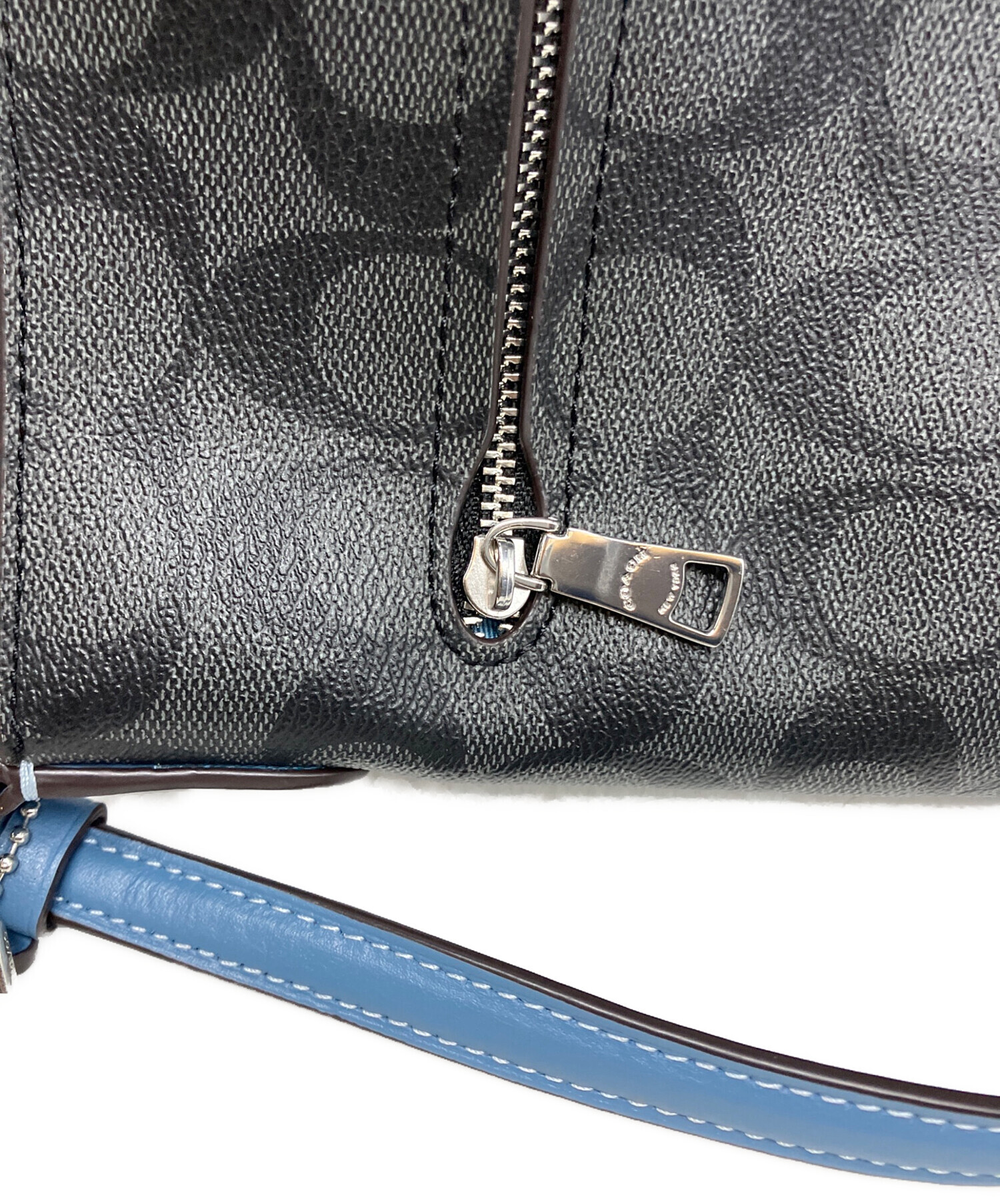 【極美品】COACHコーチ シグネチャー PVC ショルダーバッグ ブラック 中古・古着通販】COACH (コーチ) シグネチャーPVCショルダーバッグ