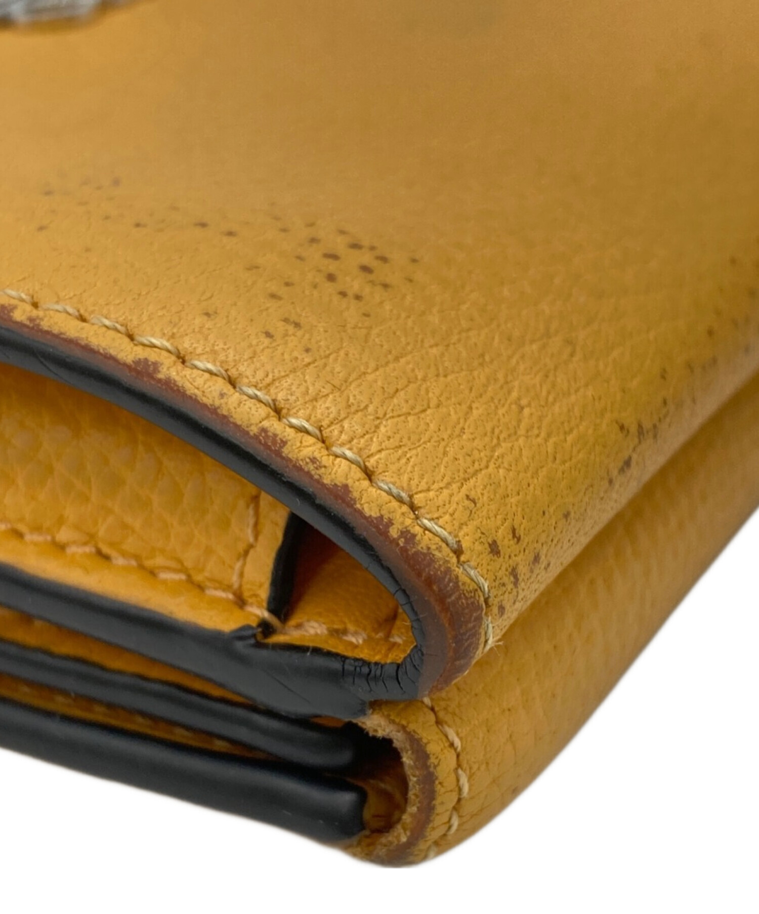 LOEWE バターイエロー 三つ折り財布 中古・古着通販】LOEWE (ロエベ) 3つ折り財布 イエロー サイズ:表記