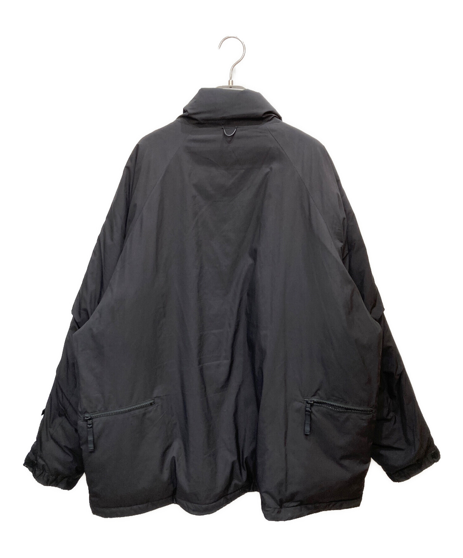 DAIWA PIER39 MIDDLER DOWN JACKET。