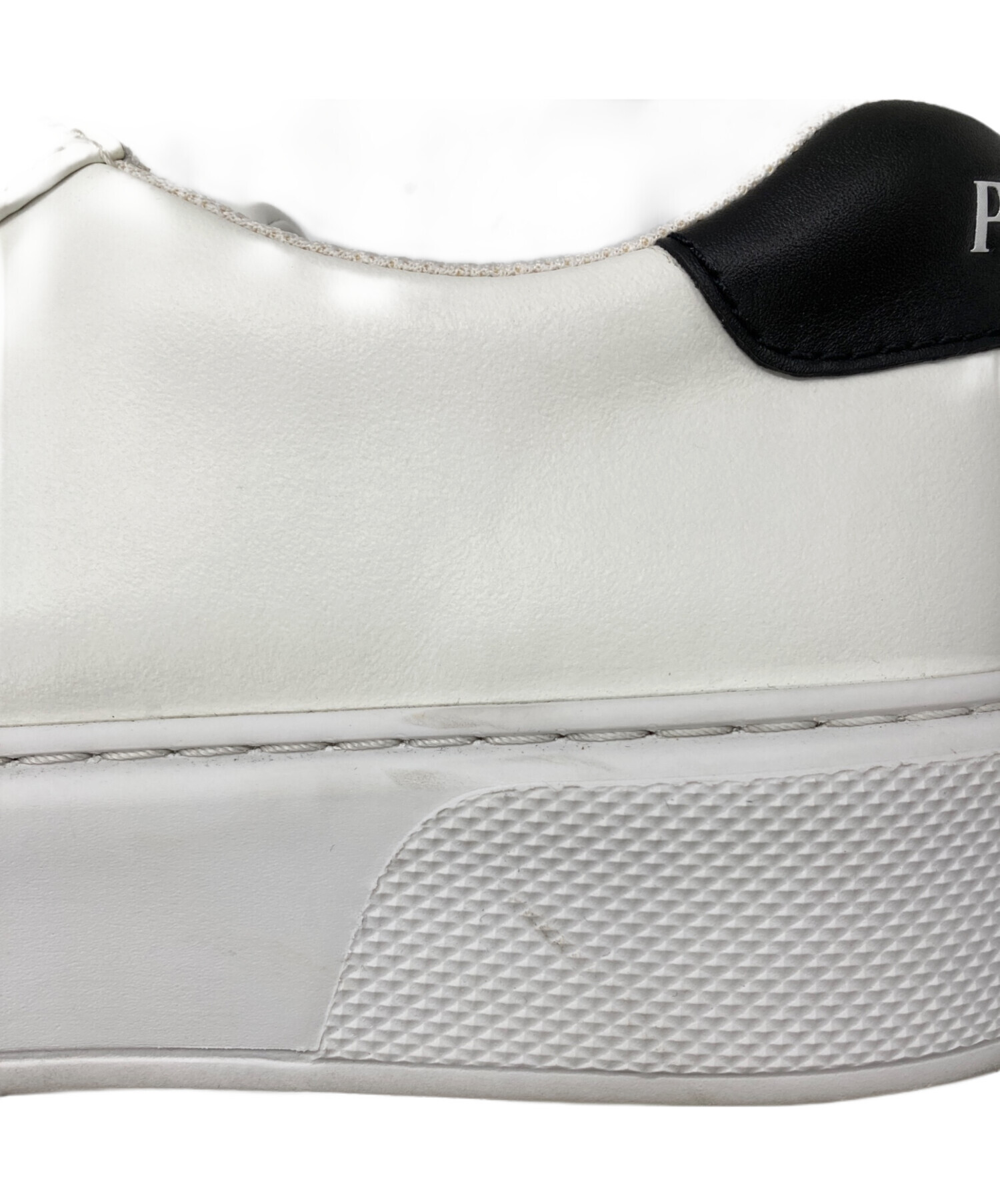 中古・古着通販】PRADA (プラダ) ローカットスニーカー ホワイト