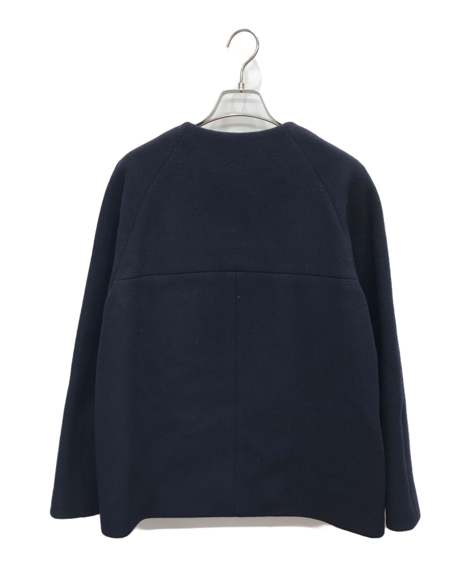 INDIVI ジャケット2点（紺/サイズ40）・（白/サイズ38） 中古・古着通販】INDIVI (インディヴィ) ノーカラージャケット