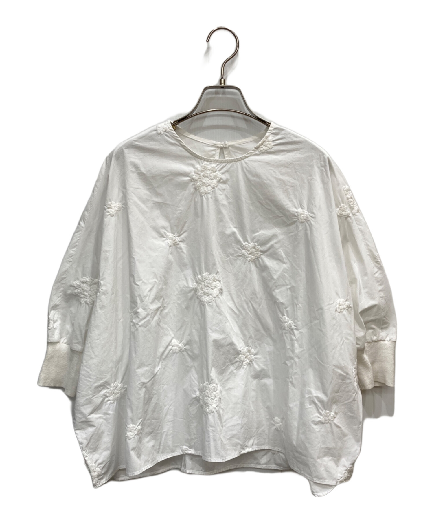 ☆新品未使用☆　ビアズリー　刺繍シャツ 中古・古着通販】BEARDSLEY (ビアズリー) 刺繍シャツ ホワイト サイズ