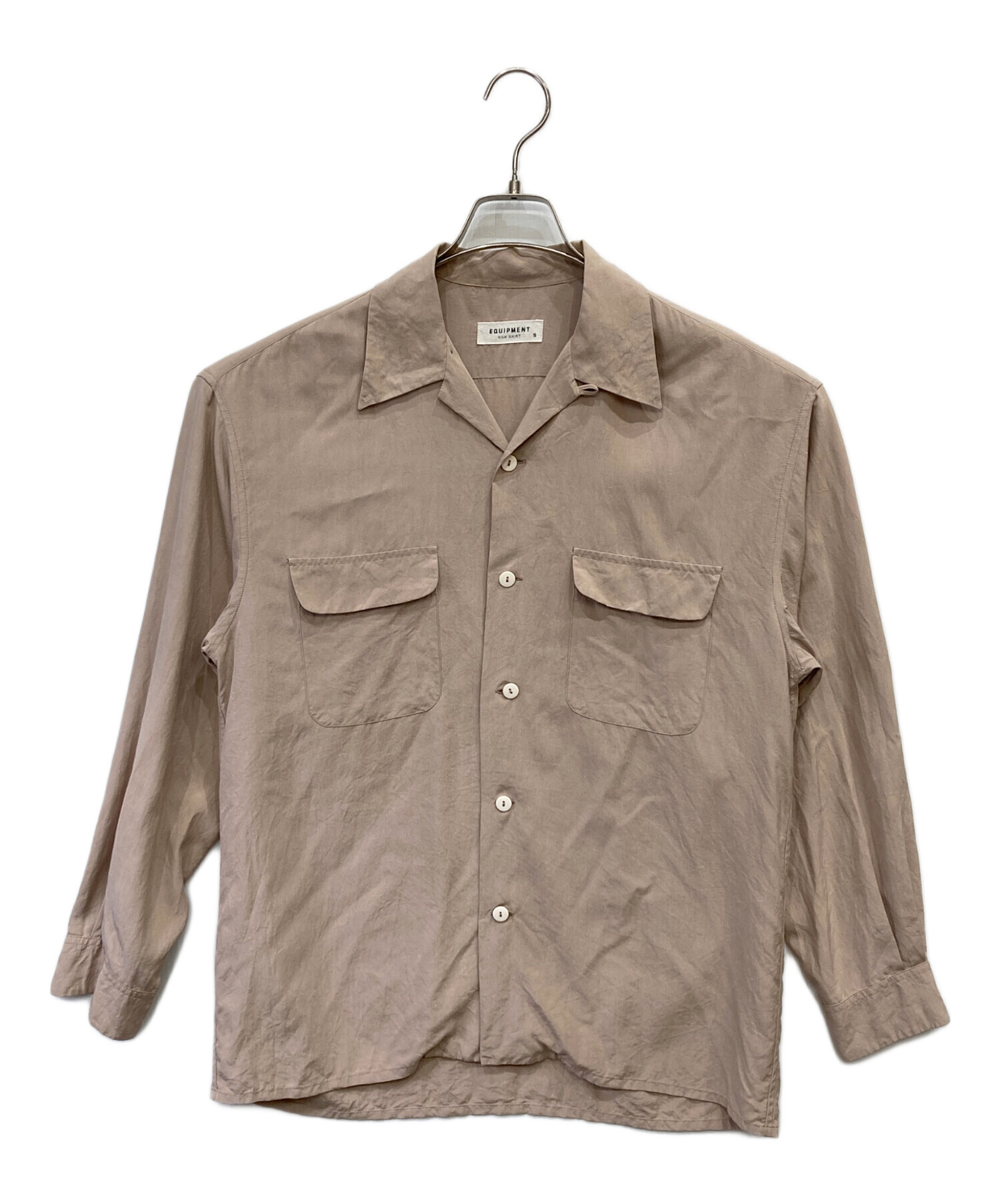 美品 EQUIPMENT エキプモン シルク100% 総柄シャツ S 中古・古着通販】EQUIPMENT (エキプモン) シルクシャツ ベージュ