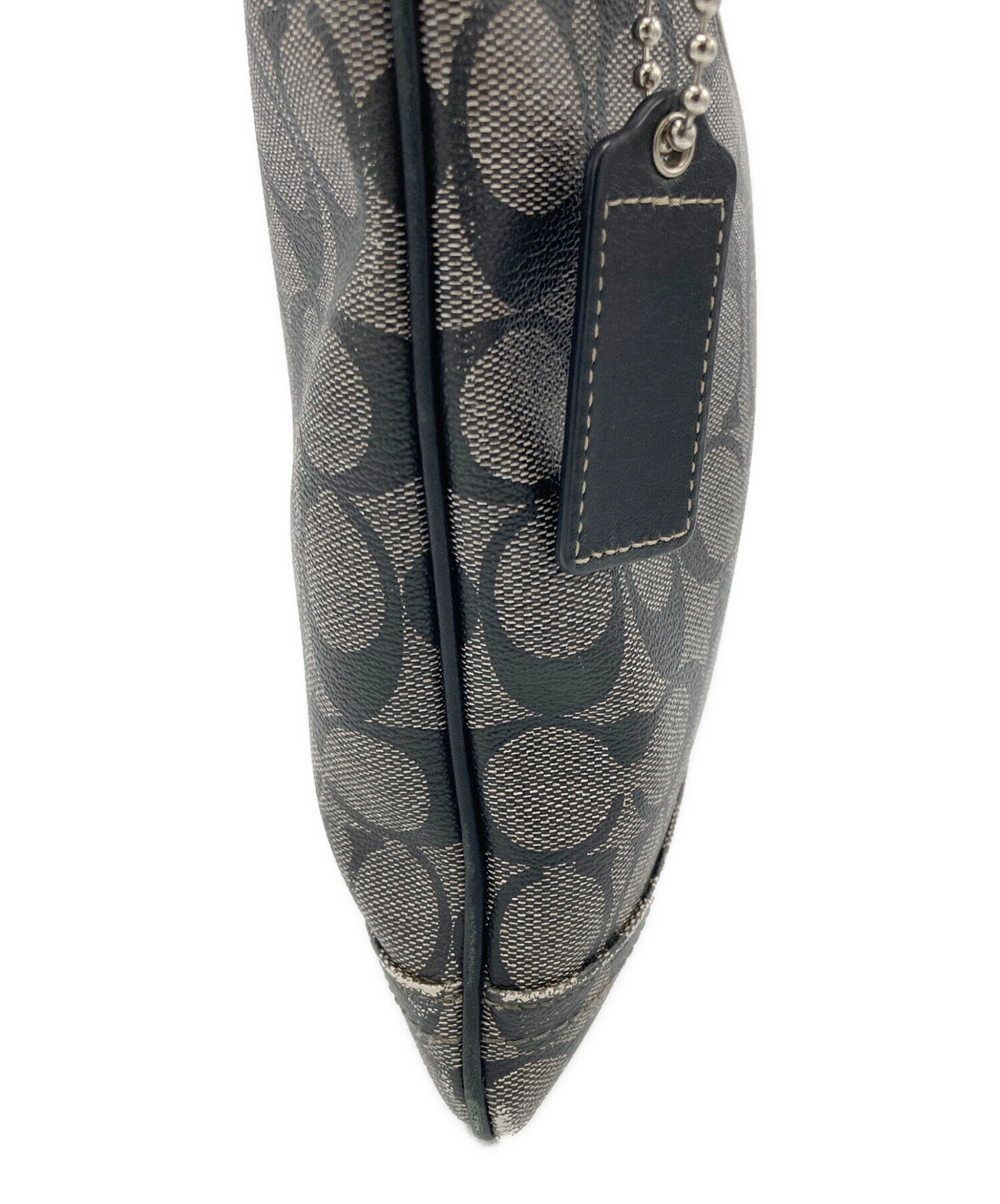 COACH コーチ ショルダーバッグ - グレーx黒(総柄) 【古着】【中古】 中古・古着通販】COACH (コーチ) ショルダーバッグ グレー｜ブランド