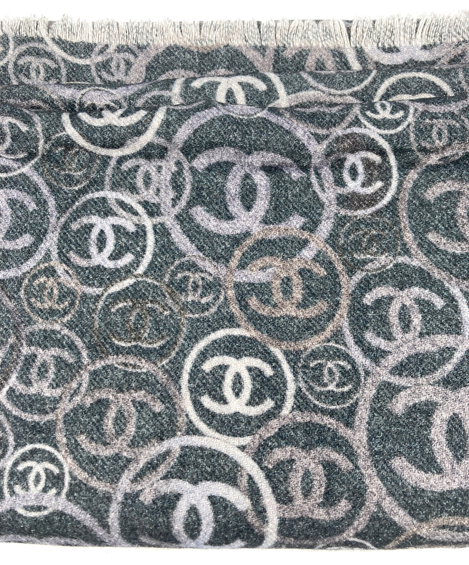 CHANEL シャネル グレー ストール フェイクパール 上品 中古・古着通販】CHANEL (シャネル) 大判カシミヤストール グレー