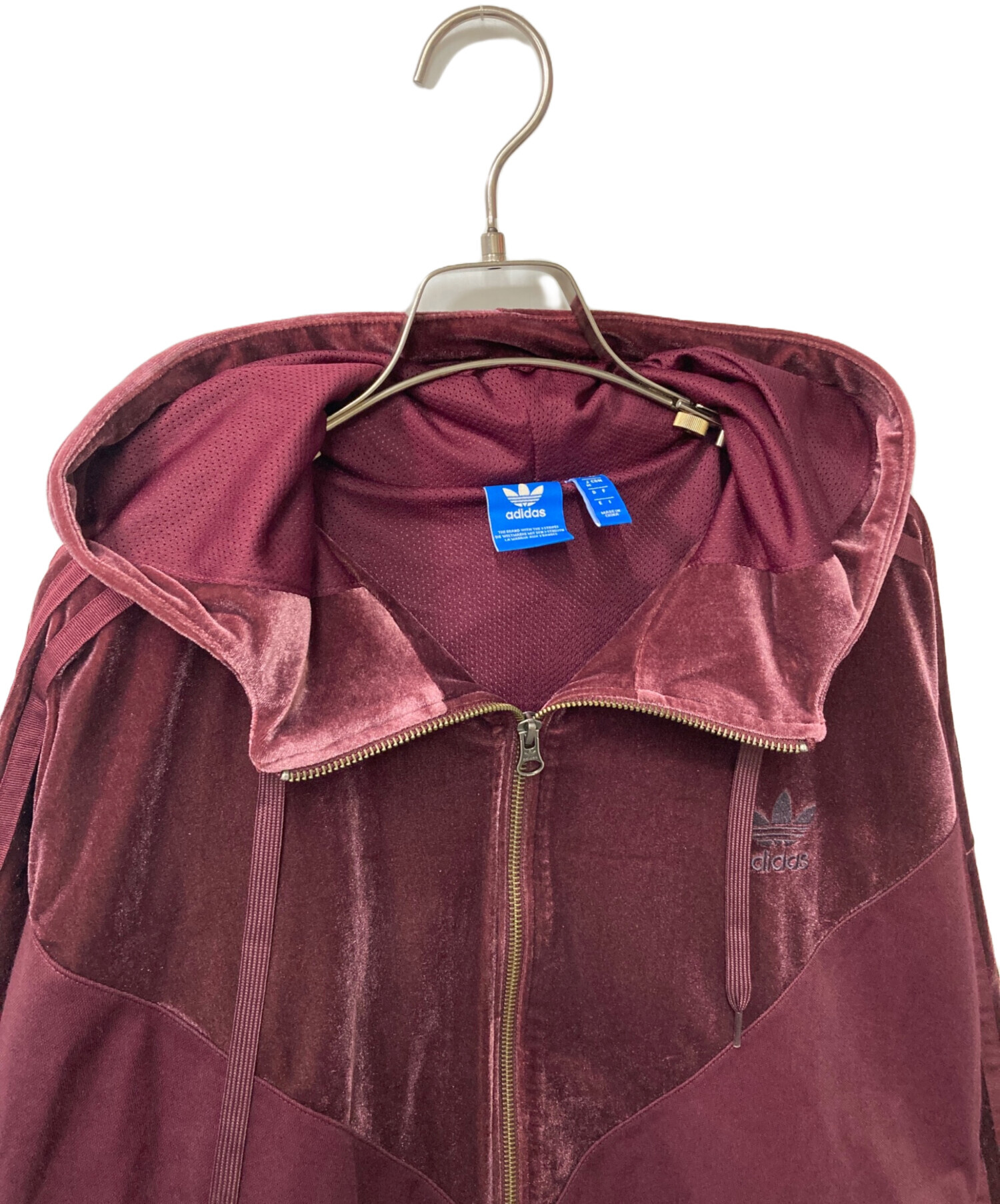 中古・古着通販】adidas VELVET VIBES HOODIE TRACK JACKET 中古・古着通販】adidas VELVET VIBES HOODIE TRACK JACKET