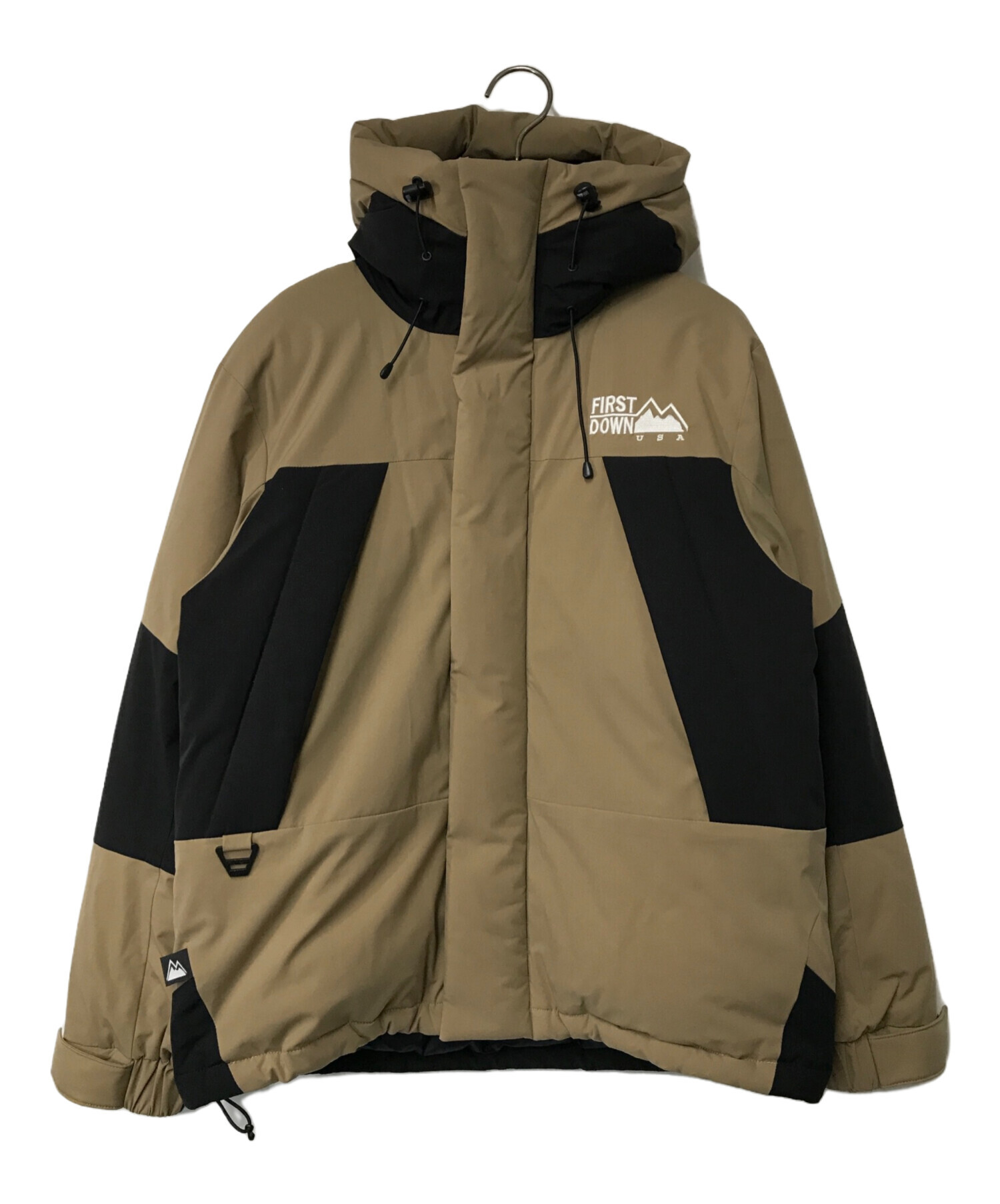 FIRST DOWN ダウンジャケット SMALL ベージュ/ブラック FIRST DOWN ダウンジャケット SMALL ベージュ/ブラック
