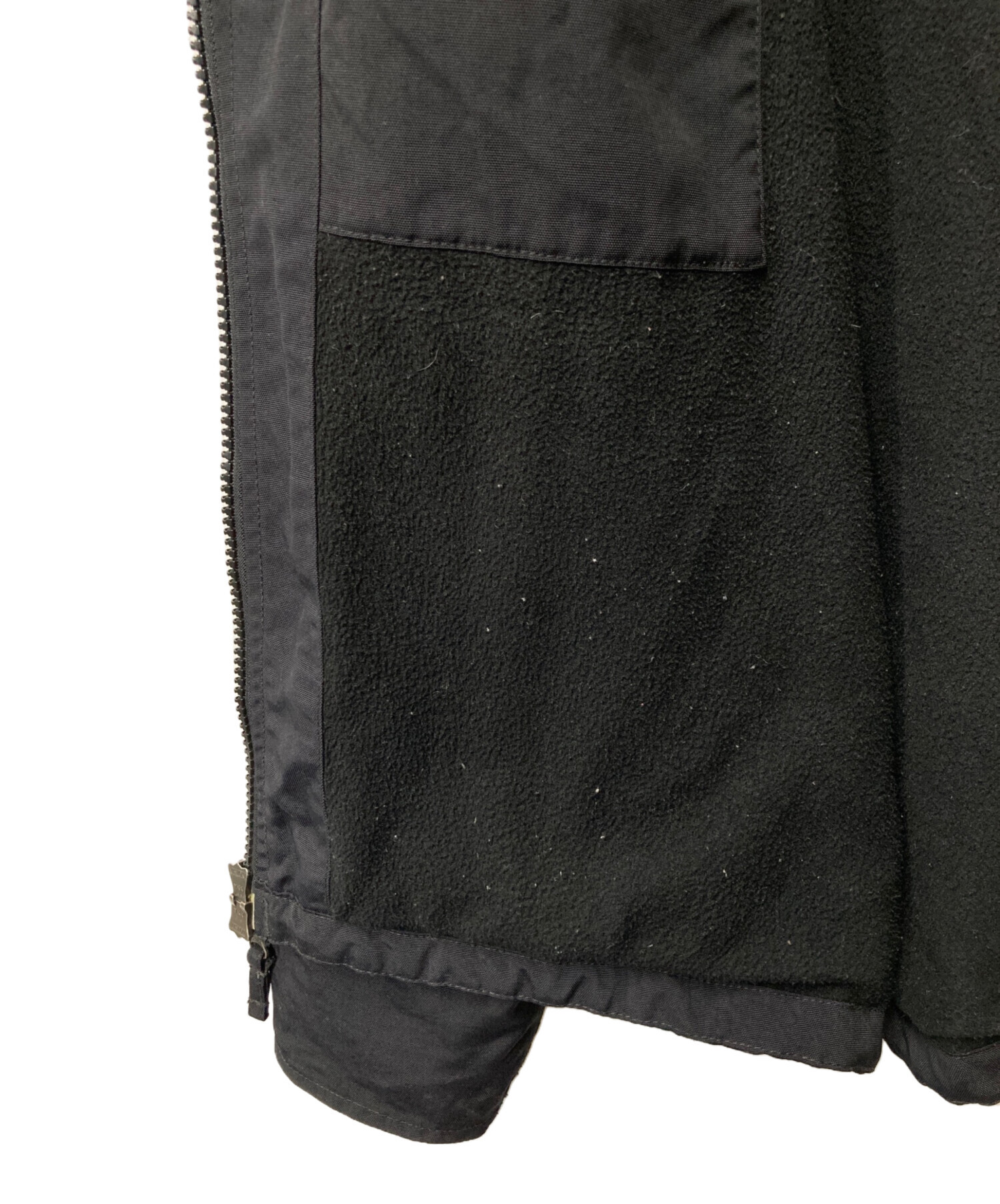 Carhartt / Nylon Fleece-Lined Jacket/ナイロンジャケット/--/ナイロン/BLK/無地 中古・古着通販】CarHartt (カーハート) Nylon Fleece-Lined Jacket