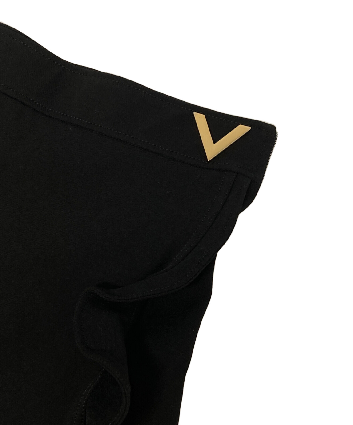 VALENTINO ラップスカート風ショートパンツ　未使用 中古・古着通販】VALENTINO (ヴァレンティノ) ラップスカート風