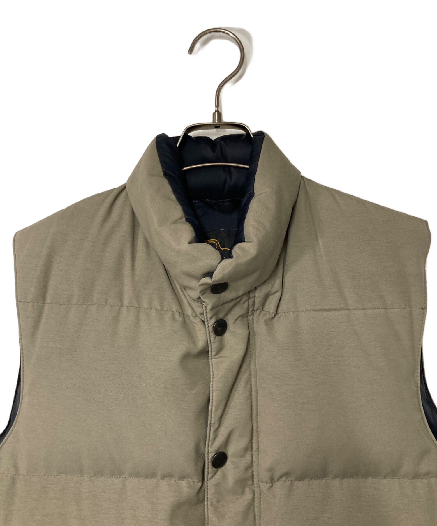 中古・古着通販】CANADA GOOSE (カナダグース) ダウンベスト カーキ