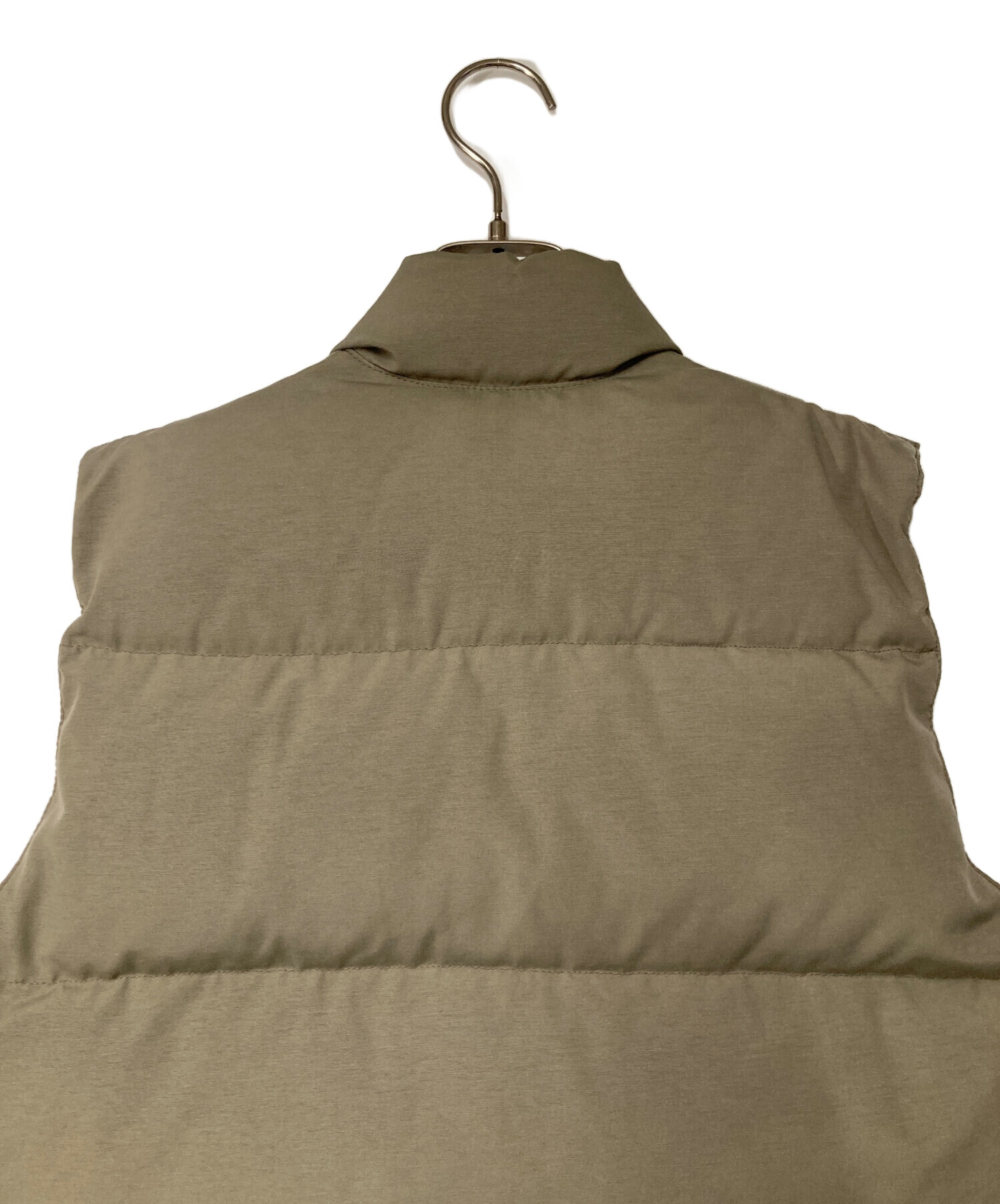 中古・古着通販】CANADA GOOSE (カナダグース) ダウンベスト カーキ