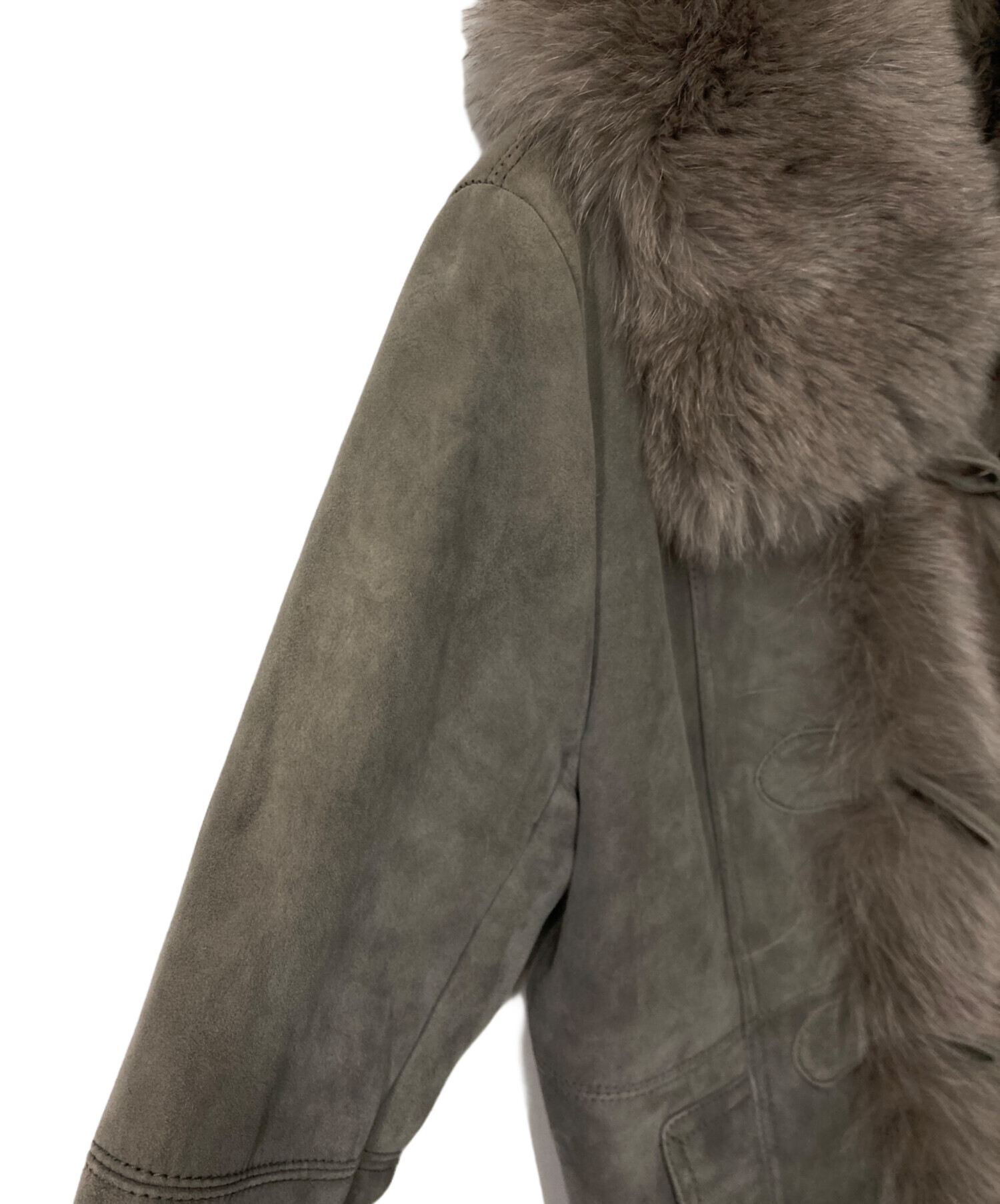 未使用近いクリーム2wayフード付Grace Classフォックス毛皮ジレ 未使用近い2wayフード付Grace Classフォックス ジレ レッキス - メルカリ