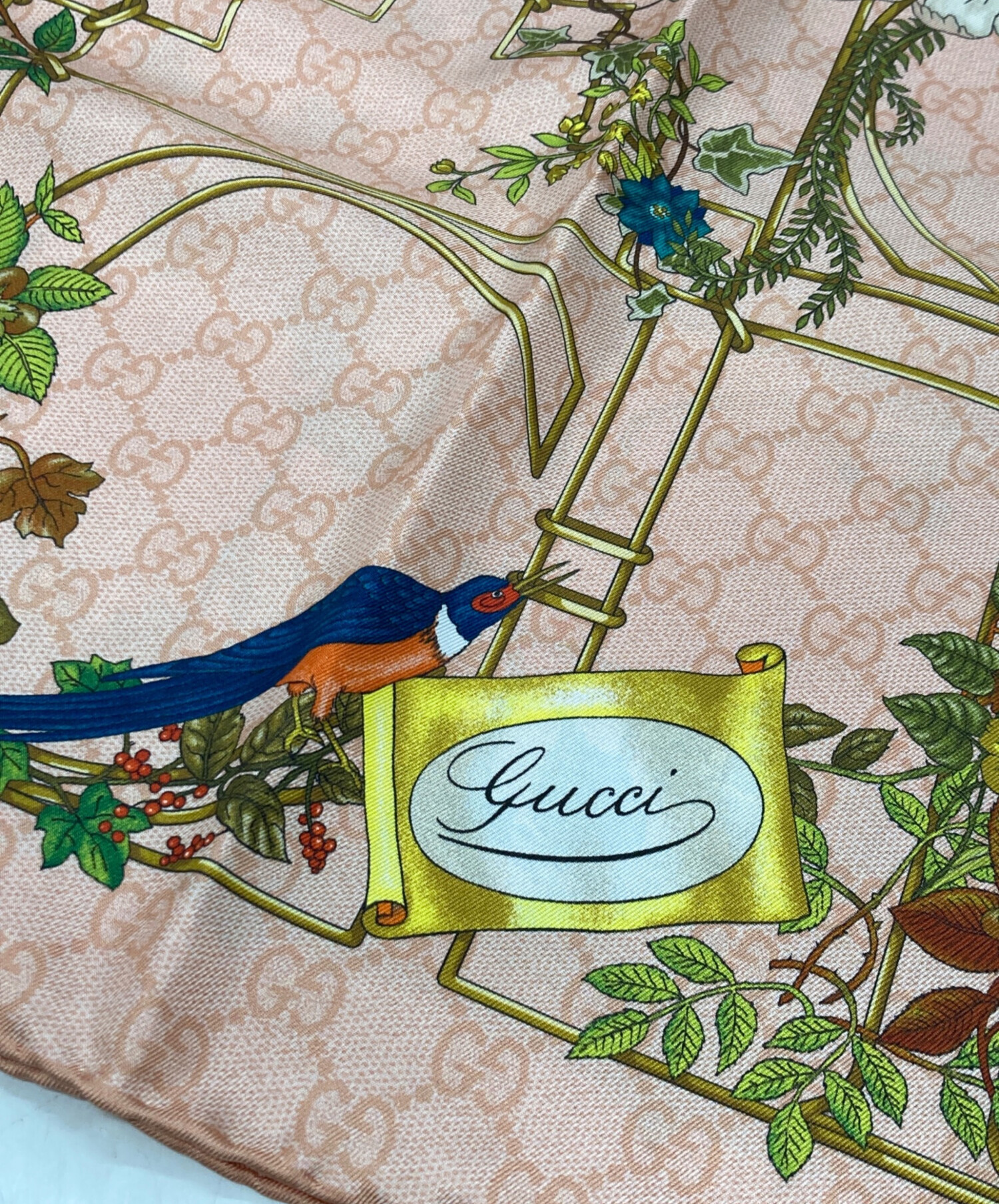 【なな】GUCCI スカーフ　未使用品 中古・古着通販】GUCCI (グッチ) プリント シルクツイル スカーフ