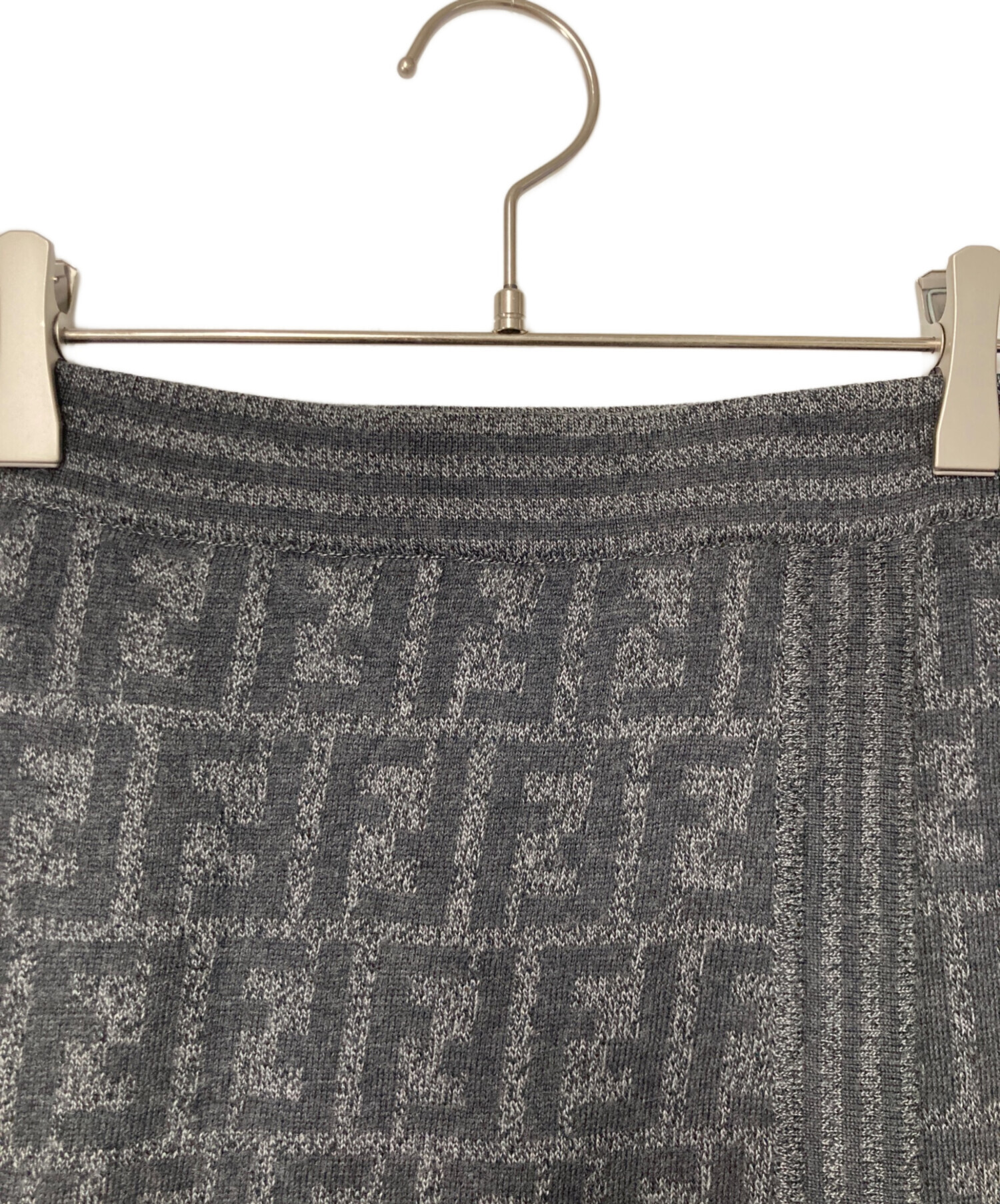 美品✨フェンディ ニットスカート エクストラファインメリノウール ズッカ柄 42 中古・古着通販】FENDI (フェンディ) ズッカ柄 ウールニットスカート