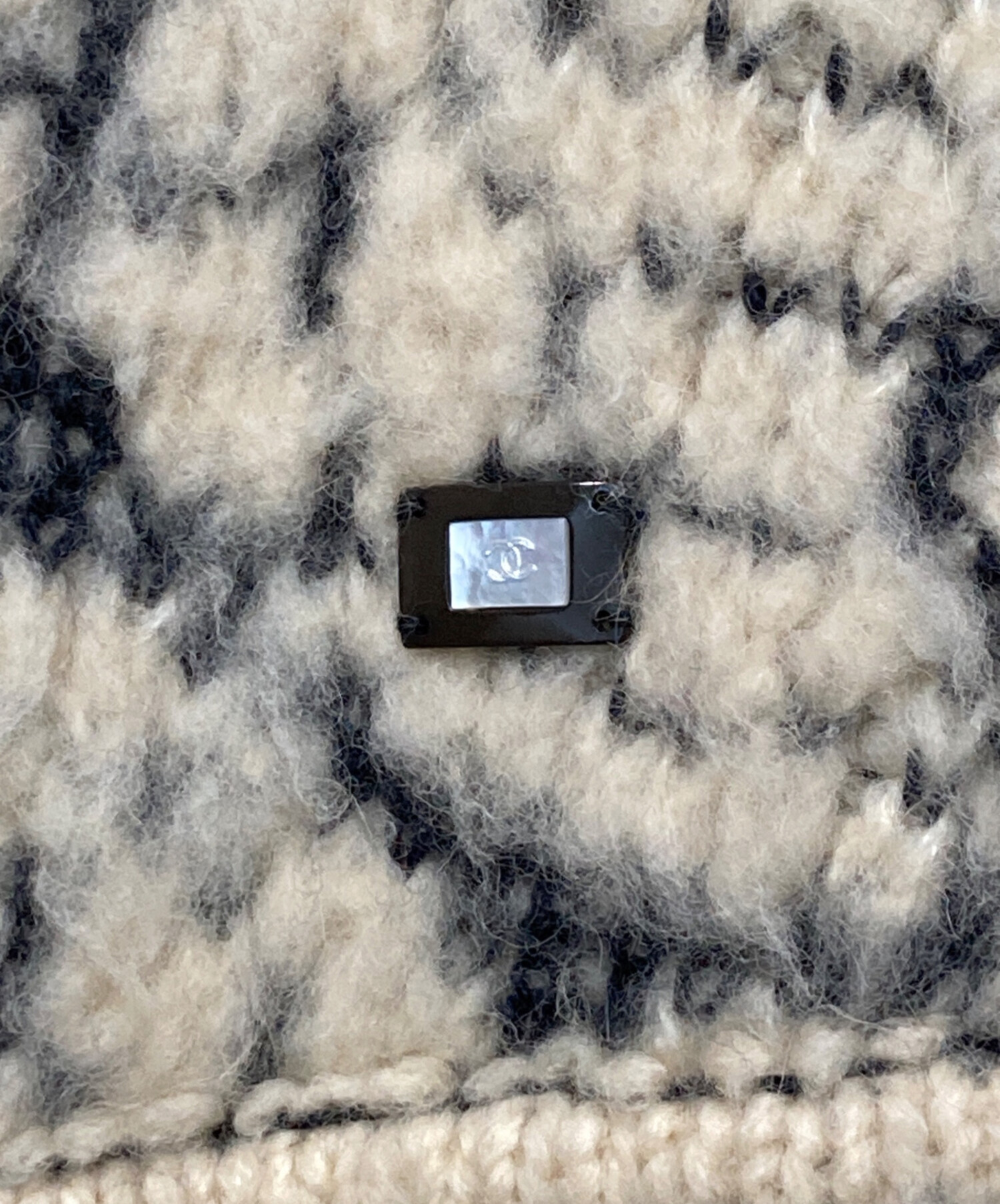 中古・古着通販】CHANEL (シャネル) 総柄 ハーフジップニット ポンチョ 
