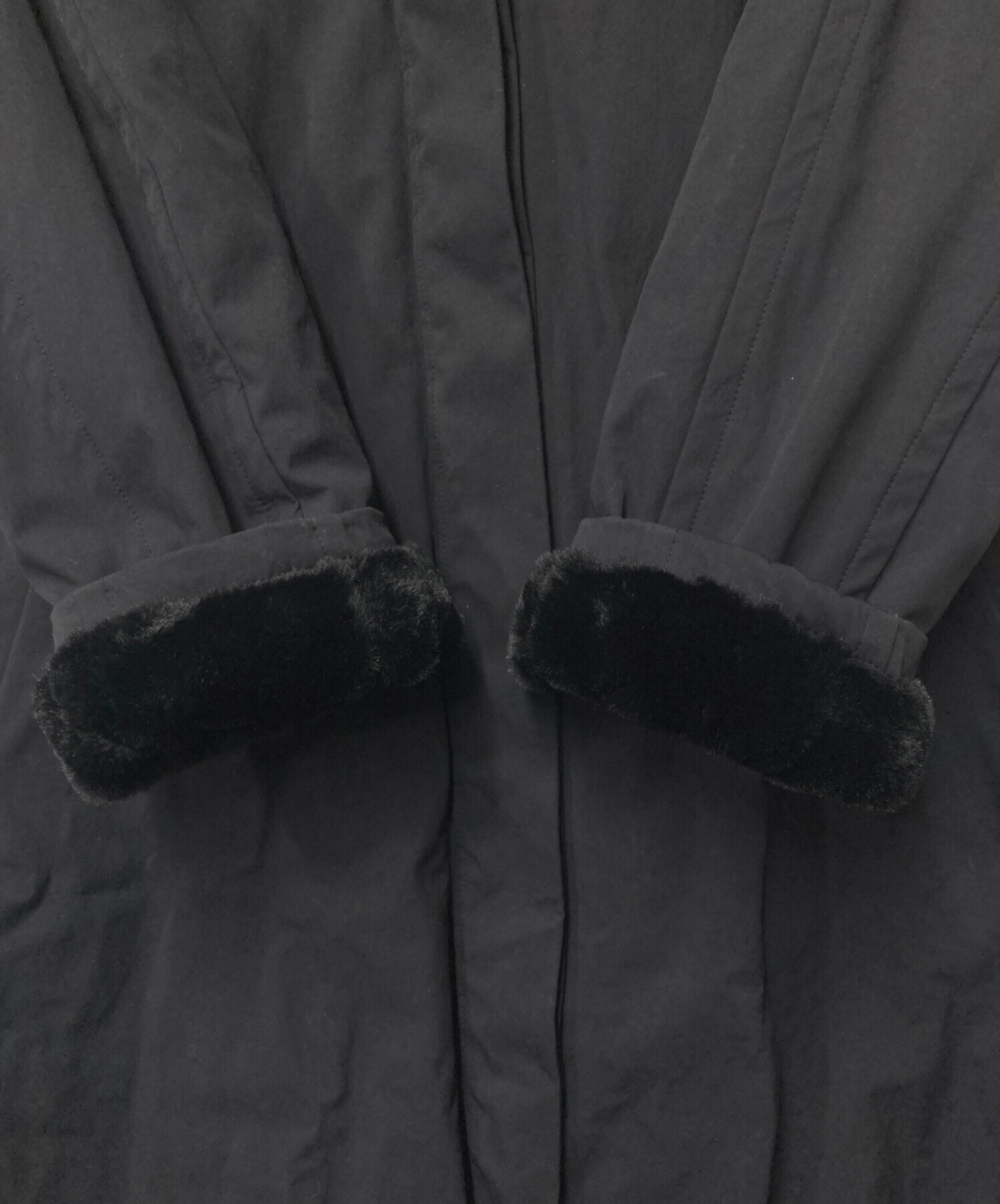 中古・古着通販】YONFA (ヨンファ) パデットファーコート ブラック