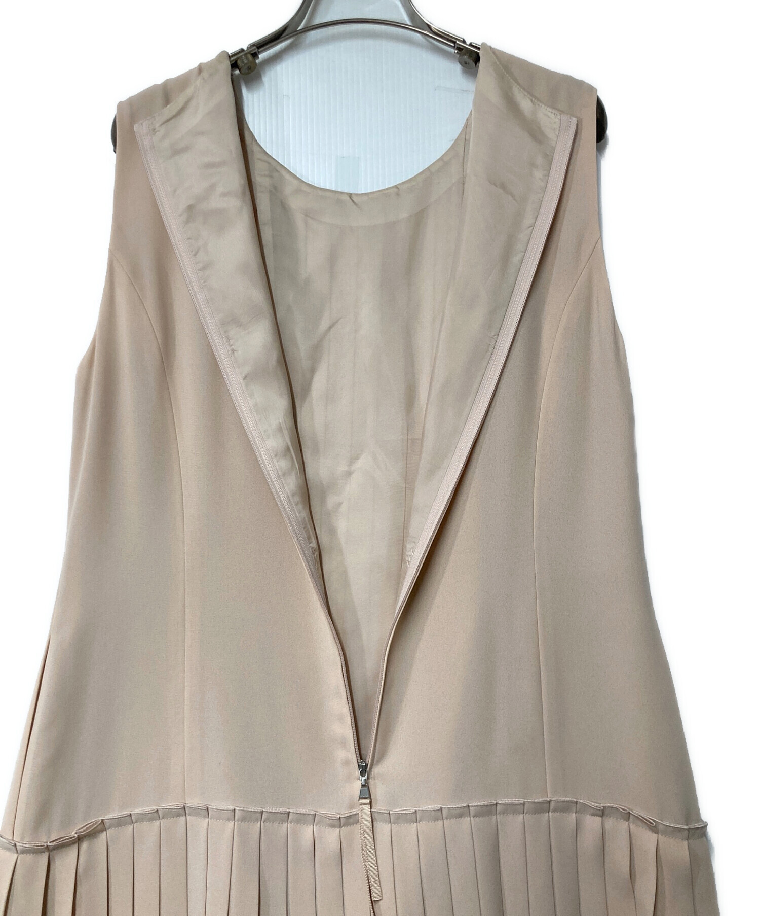 中古・古着通販】FOXEY (フォクシー) ノースリーブプリーツ切替