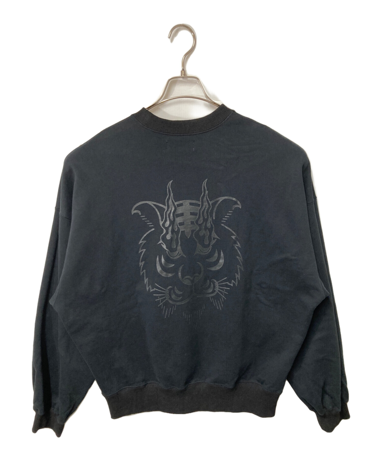 中古・古着通販】EVISEN (エビセン) クルーネックスウェット ブラック 中古・古着通販】EVISEN (エビセン) クルーネックスウェット ブラック