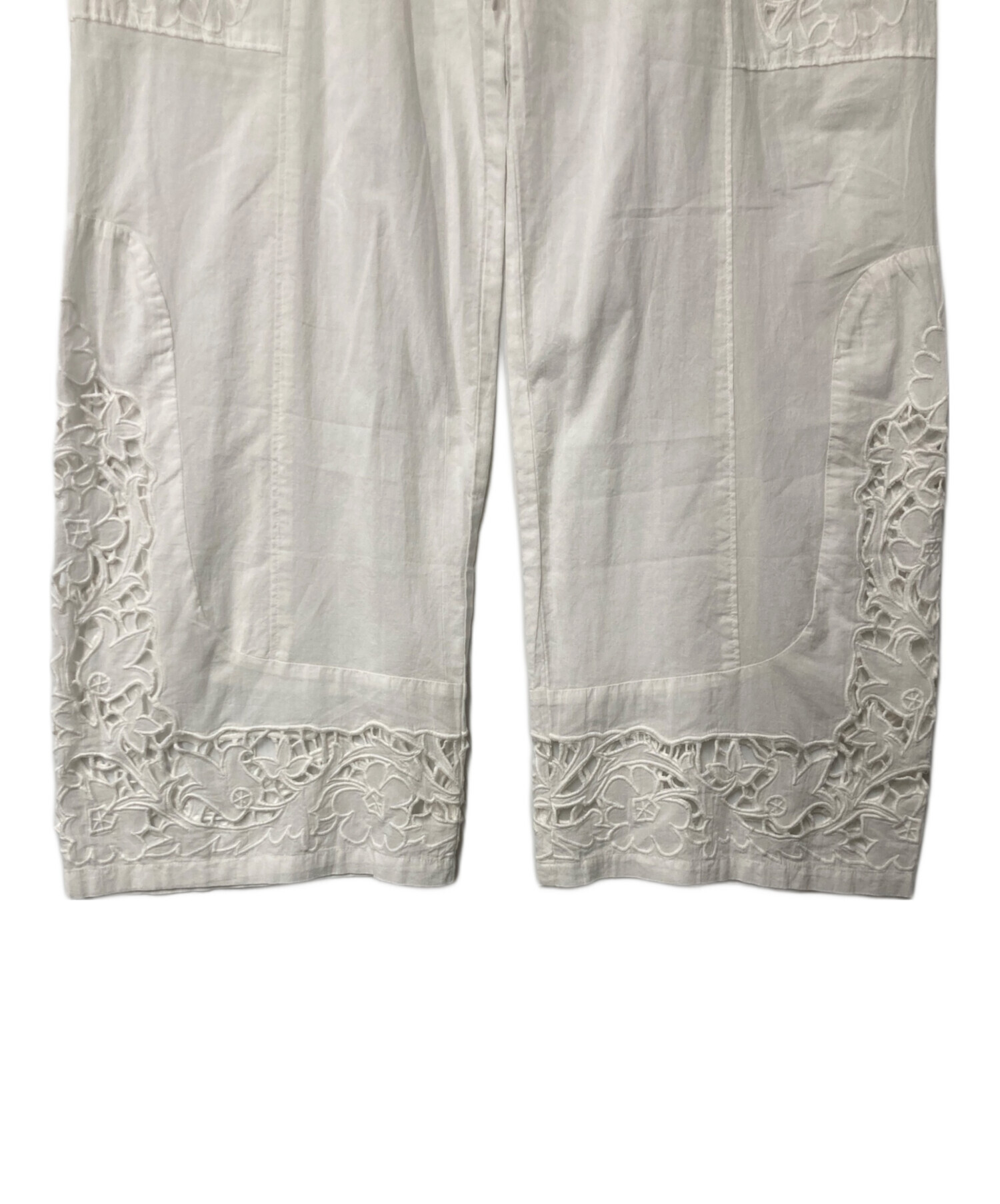 中古・古着通販】anuke (アンヌーク) Cutwork Lace Pants ホワイト
