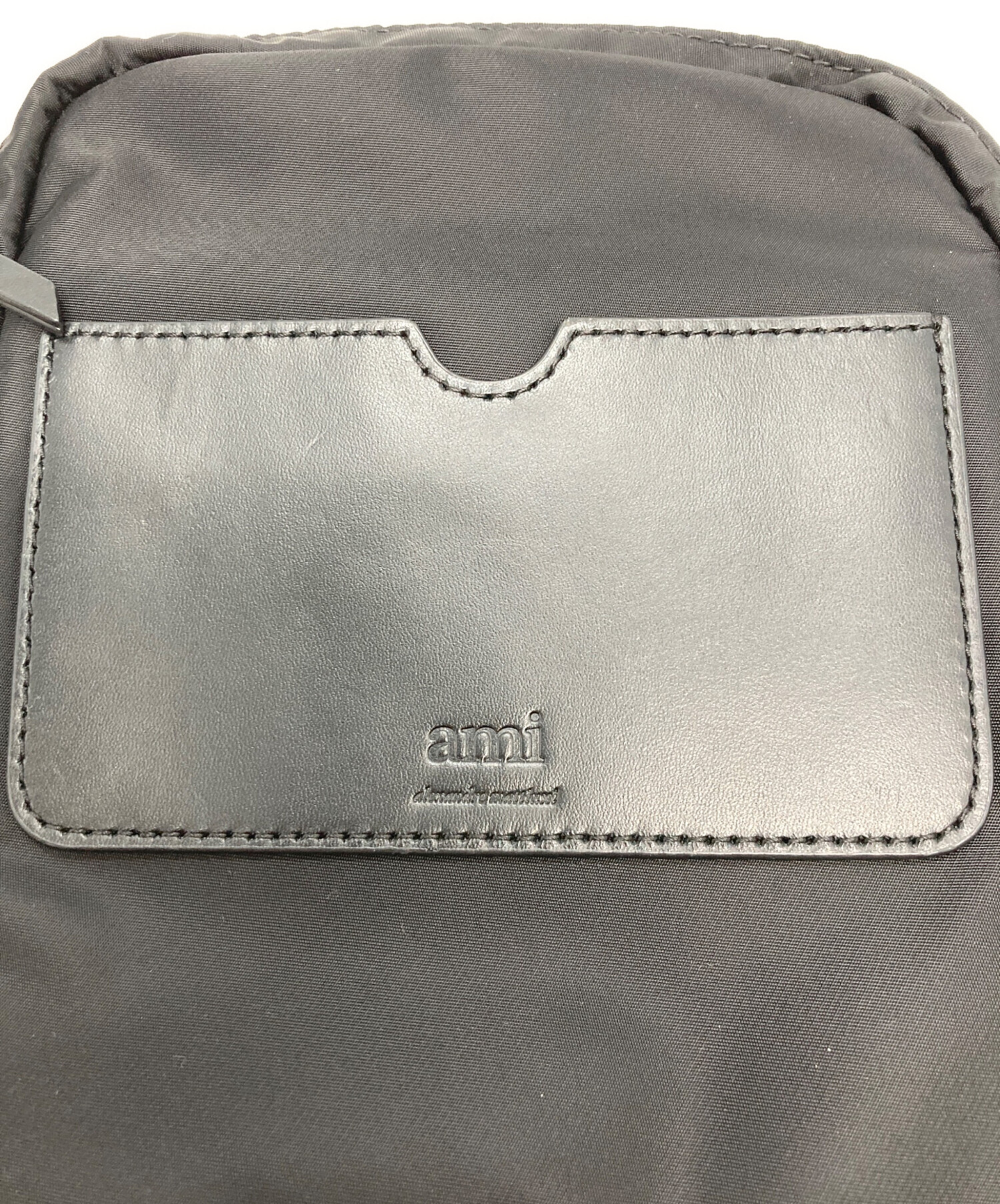 AMI Alexandre Mattiussi アミアレクサンドルマテュッシ Boston スエード レザー 2Way ショルダーバッグ ハンドバッグ ベージュ/ブラック ULL013.AL0084 AMI Alexandre Mattiussi アミパリス AMI PARIS バッグ 2WAYハンド