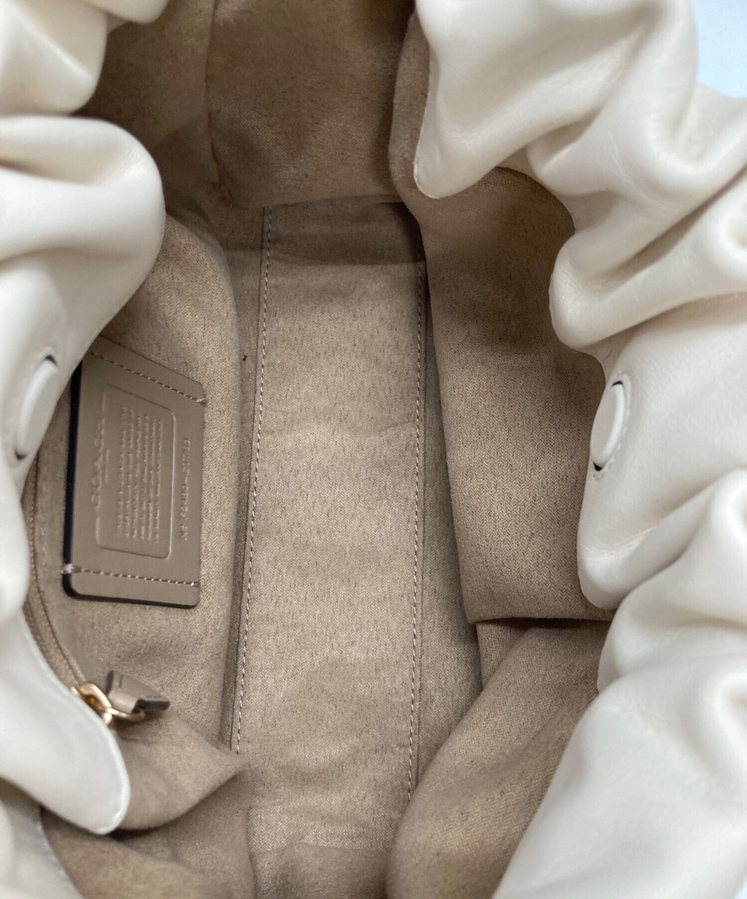 中古・古着通販】COACH (コーチ) フェイ ドローストリング バッグ 