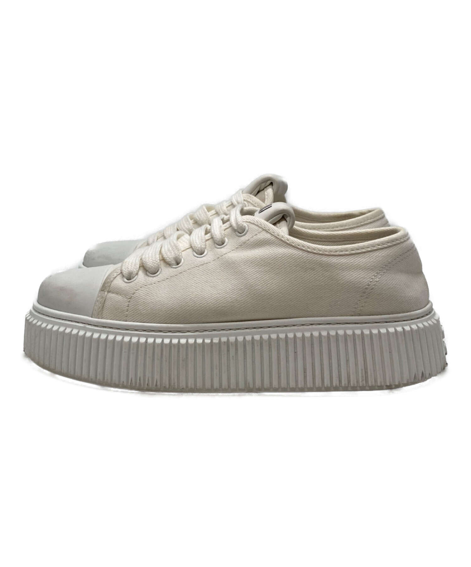 miu miu シルバー フラットシューズ　38サイズ 中古・古着通販】MIU MIU (ミュウミュウ) フラットフォームスニーカー