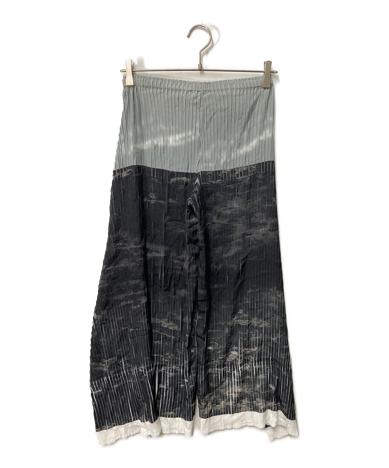 中古・古着通販】ISSEY MIYAKE (イッセイミヤケ) バイカラープリーツ