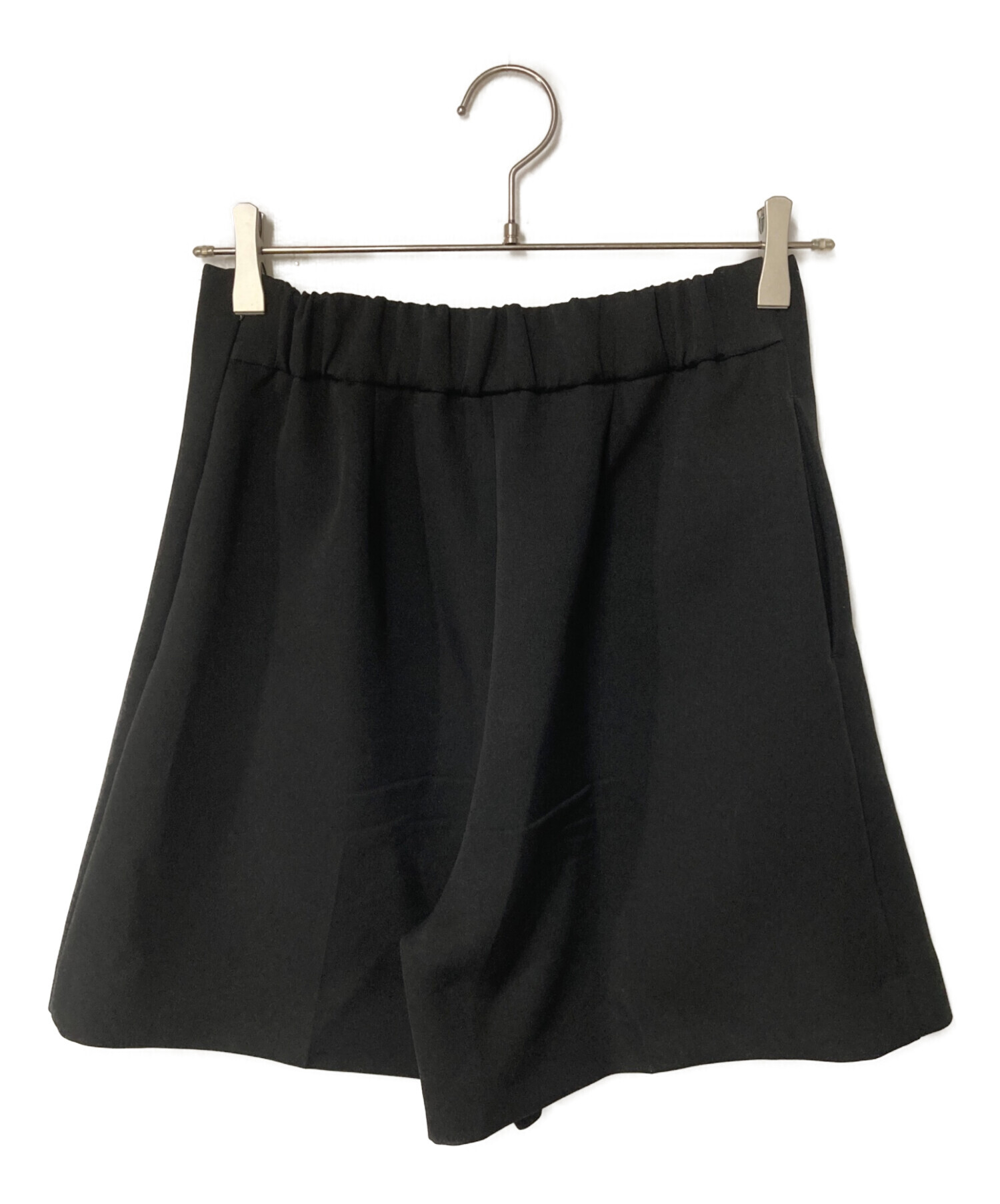 yori ヨリ バックリボンノースリーブ・ショートパンツ2点セット【36】 中古・古着通販】YORI (ヨリ) トリプルクロスショートパンツ ブラック