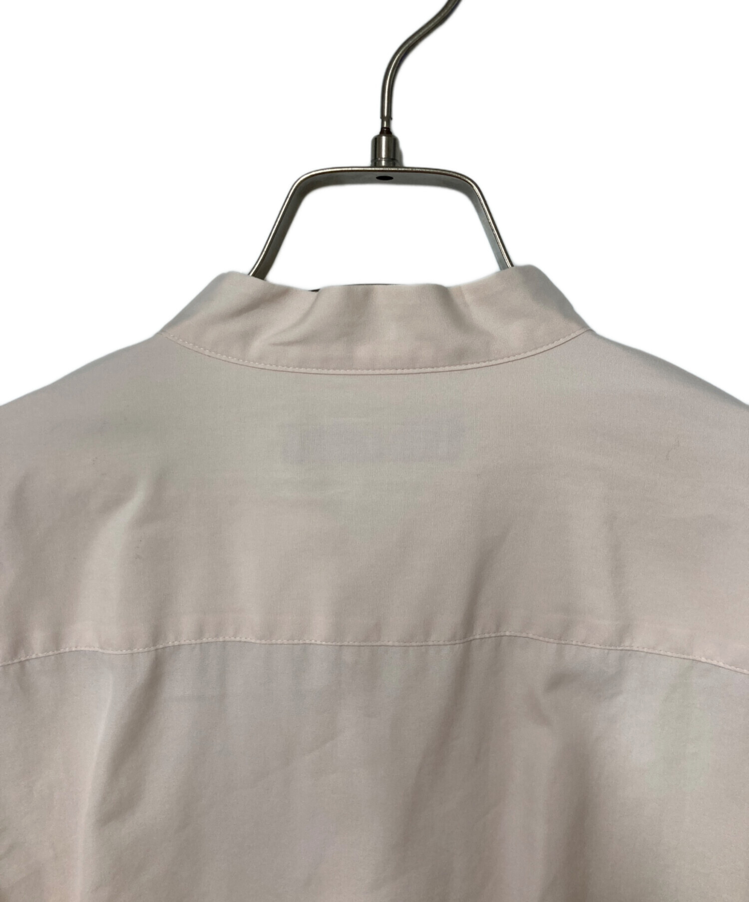 ISSEY MIYAKEイッセイミヤケ トップス 長袖 2ベージュ 中古・古着通販】ISSEY MIYAKE (イッセイミヤケ) バンドカラーシャツ