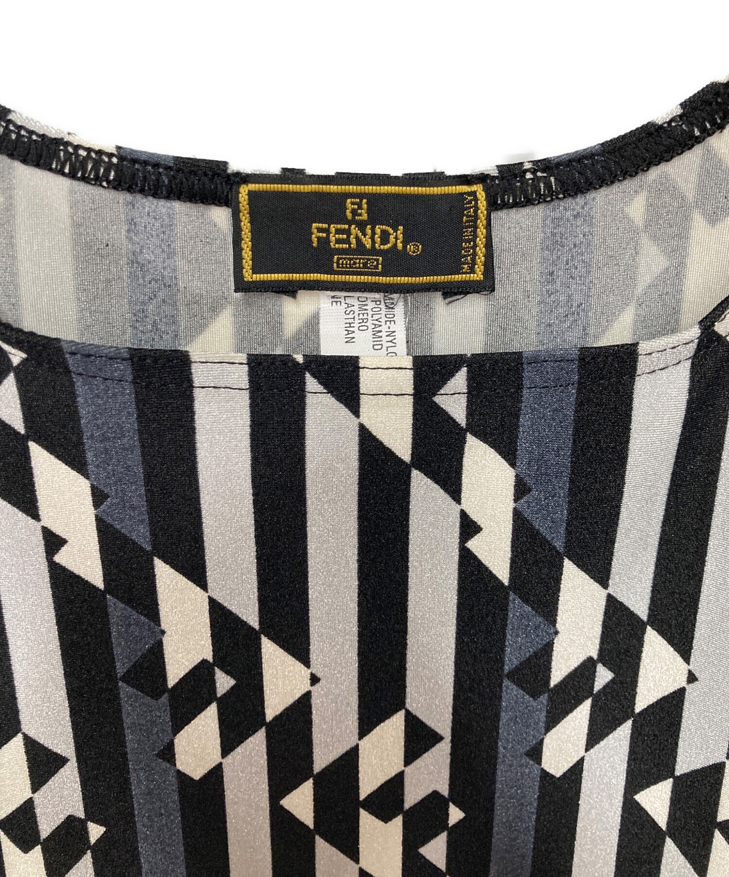 中古・古着通販】FENDI (フェンディ) ズッカ柄ロゴタンクトップ
