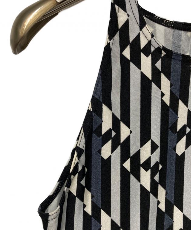 中古・古着通販】FENDI (フェンディ) ズッカ柄ロゴタンクトップ