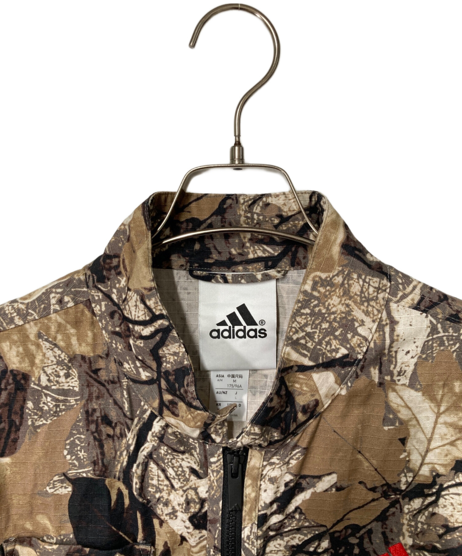 中古・古着通販】adidas (アディダス) 迷彩柄ベスト カーキ サイズ:M