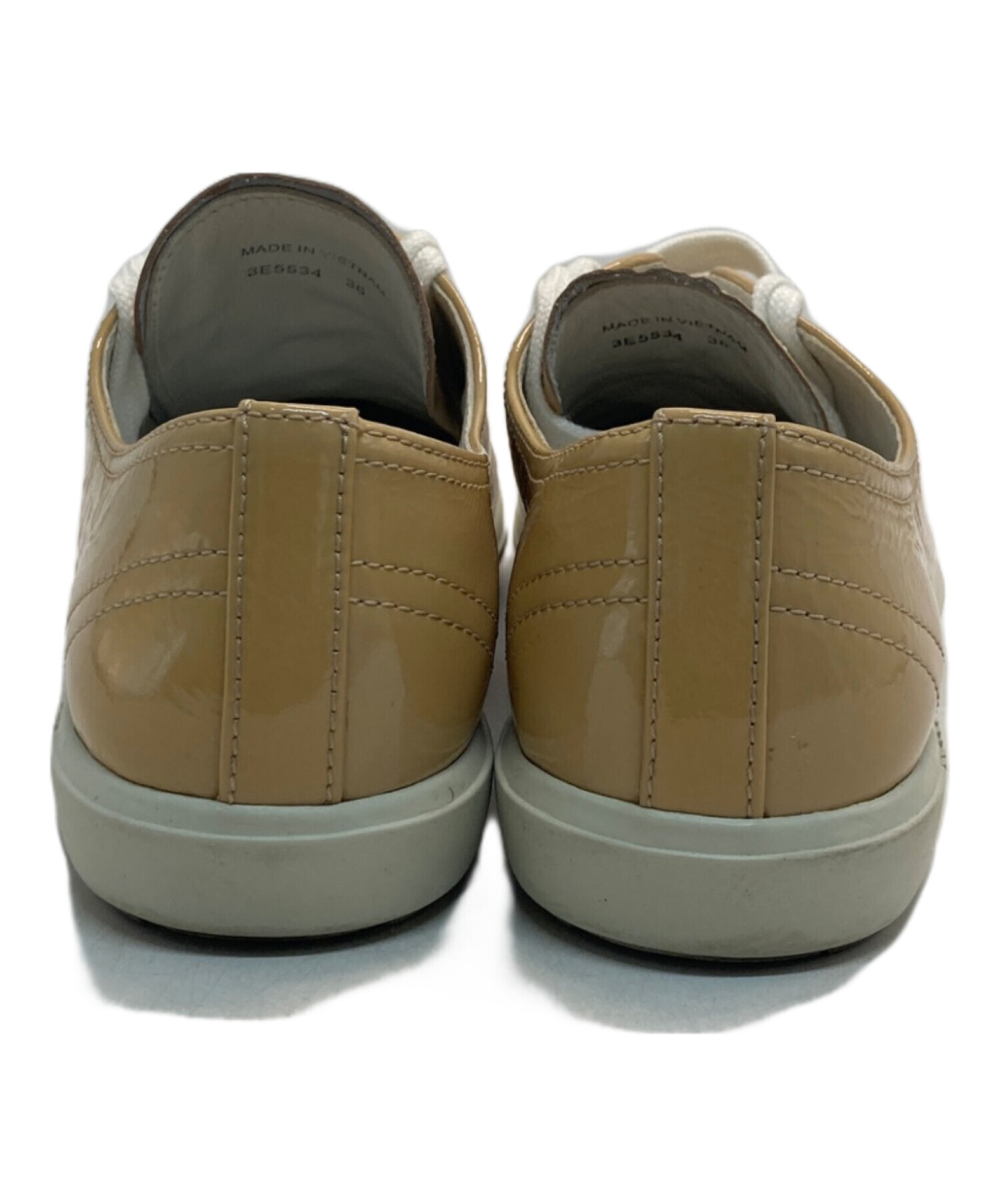 中古・古着通販】PRADA (プラダ) エナメルスニーカー ベージュ サイズ