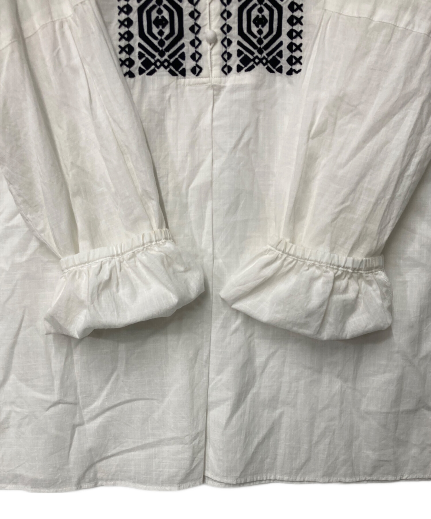 刺繍入り上品レリアン13➕　新品未使用 中古・古着通販】LEILIAN (レリアン) 刺繍ブラウス ホワイト サイズ:13