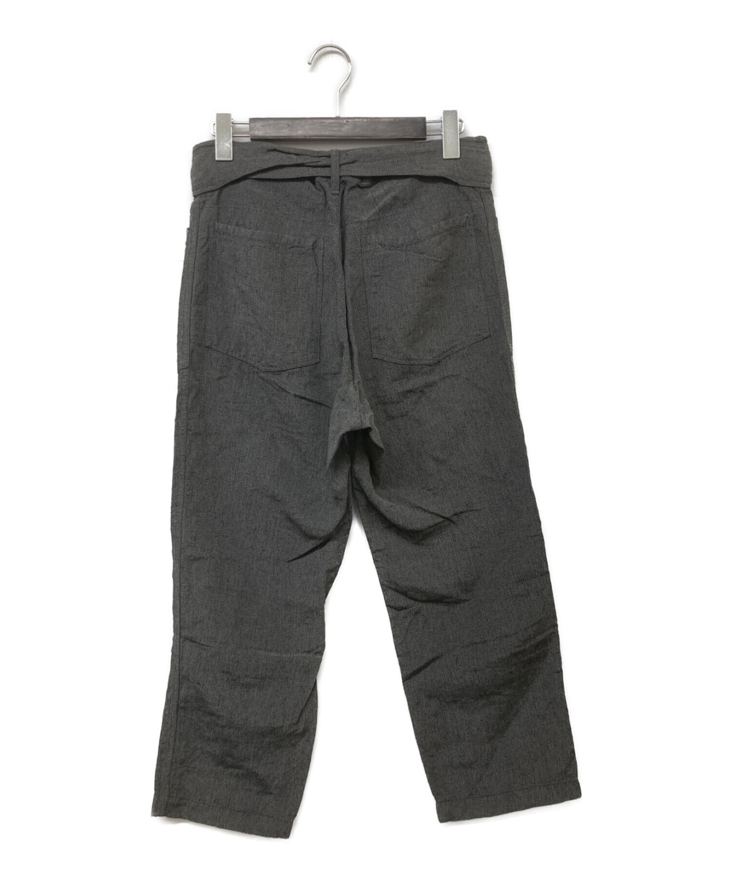 中古・古着通販】COMOLI (コモリ) ベルテッドリネンパンツ グレー 