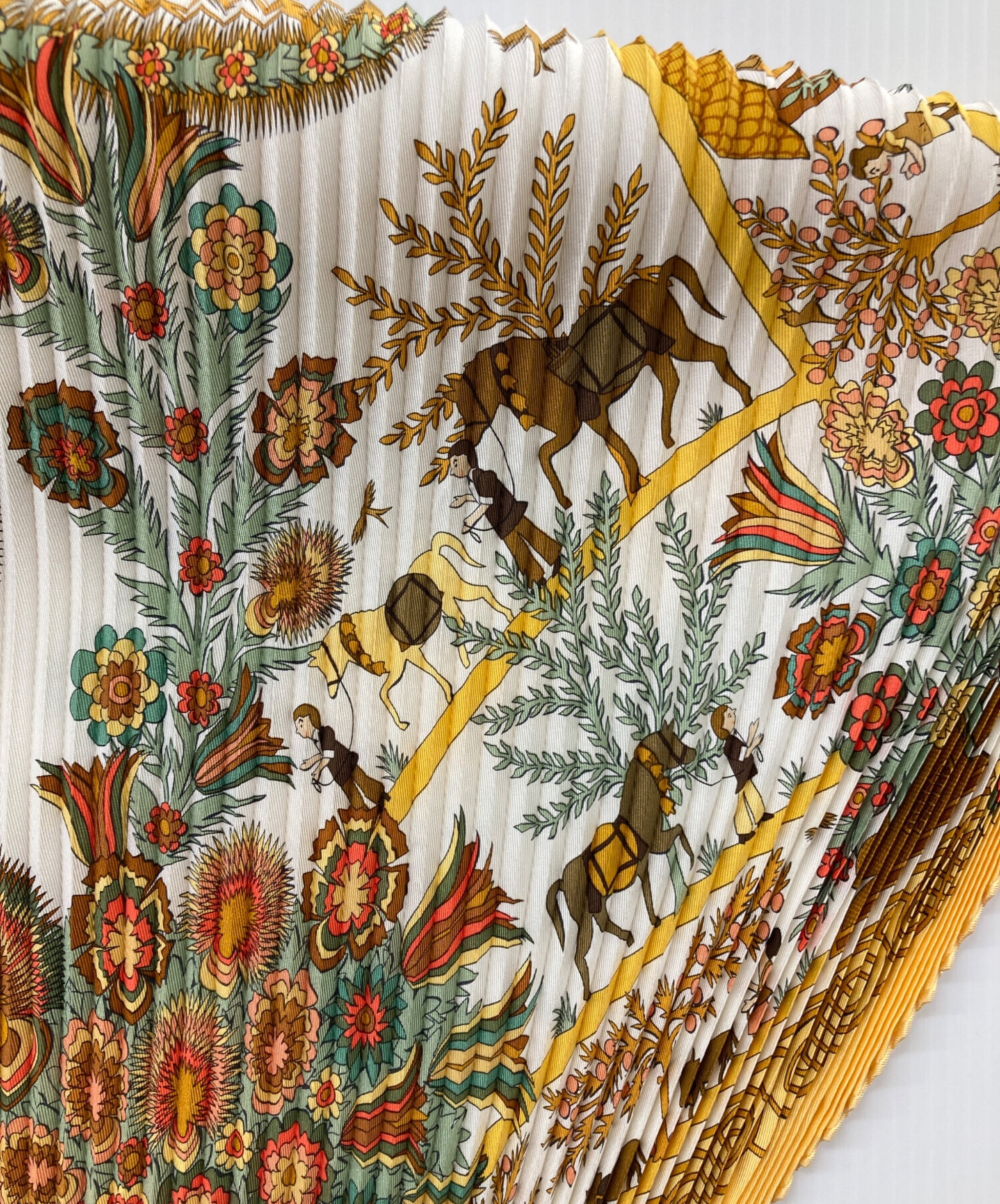 HERMES エルメス スカーフ カレ90 プリーツ LES PIVOINES