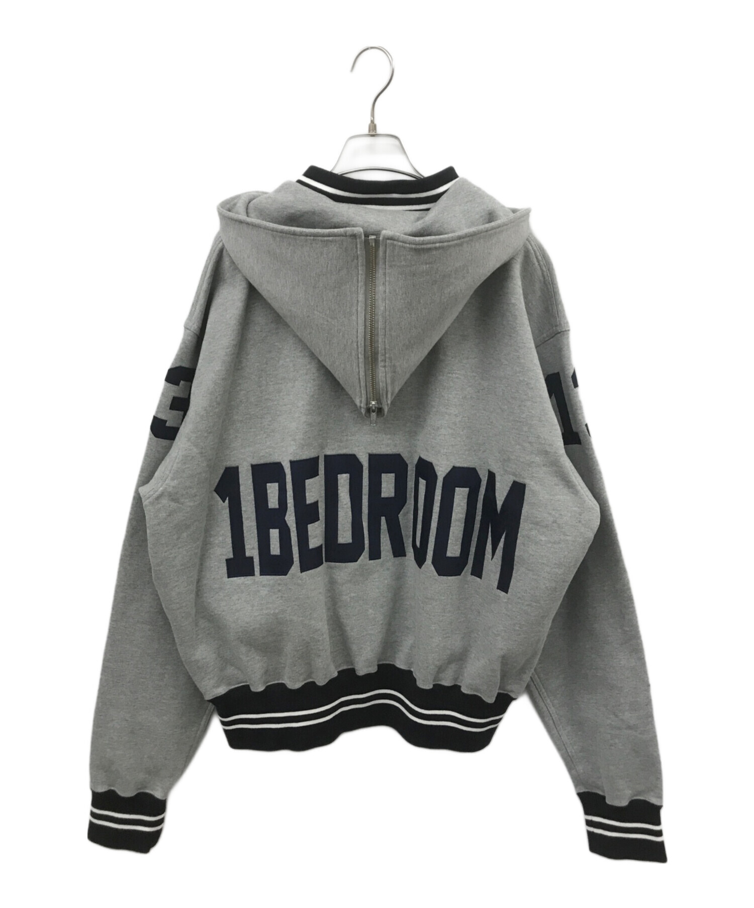 中古・古着通販】Quigley (キグリー) COTTON HOOD VARSITY JACKET 